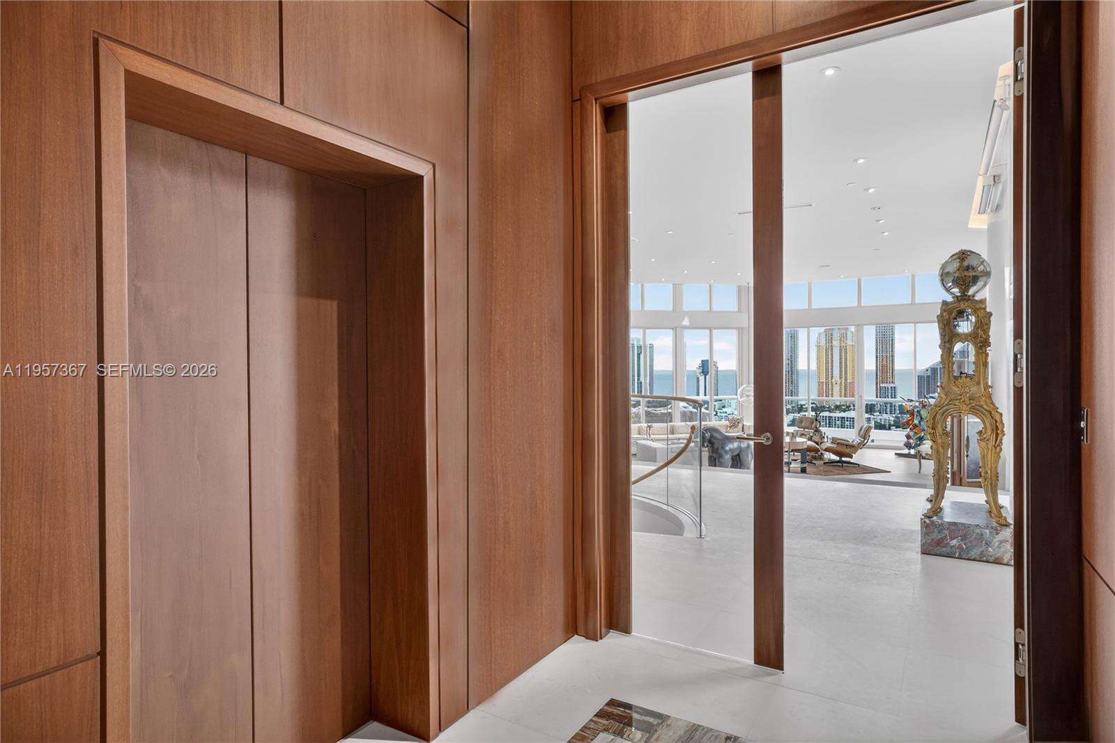 2600 ISL BLVD WILLIAMS ISL - 2600 Island Blvd, Aventura, FL 33160 | Picture 2