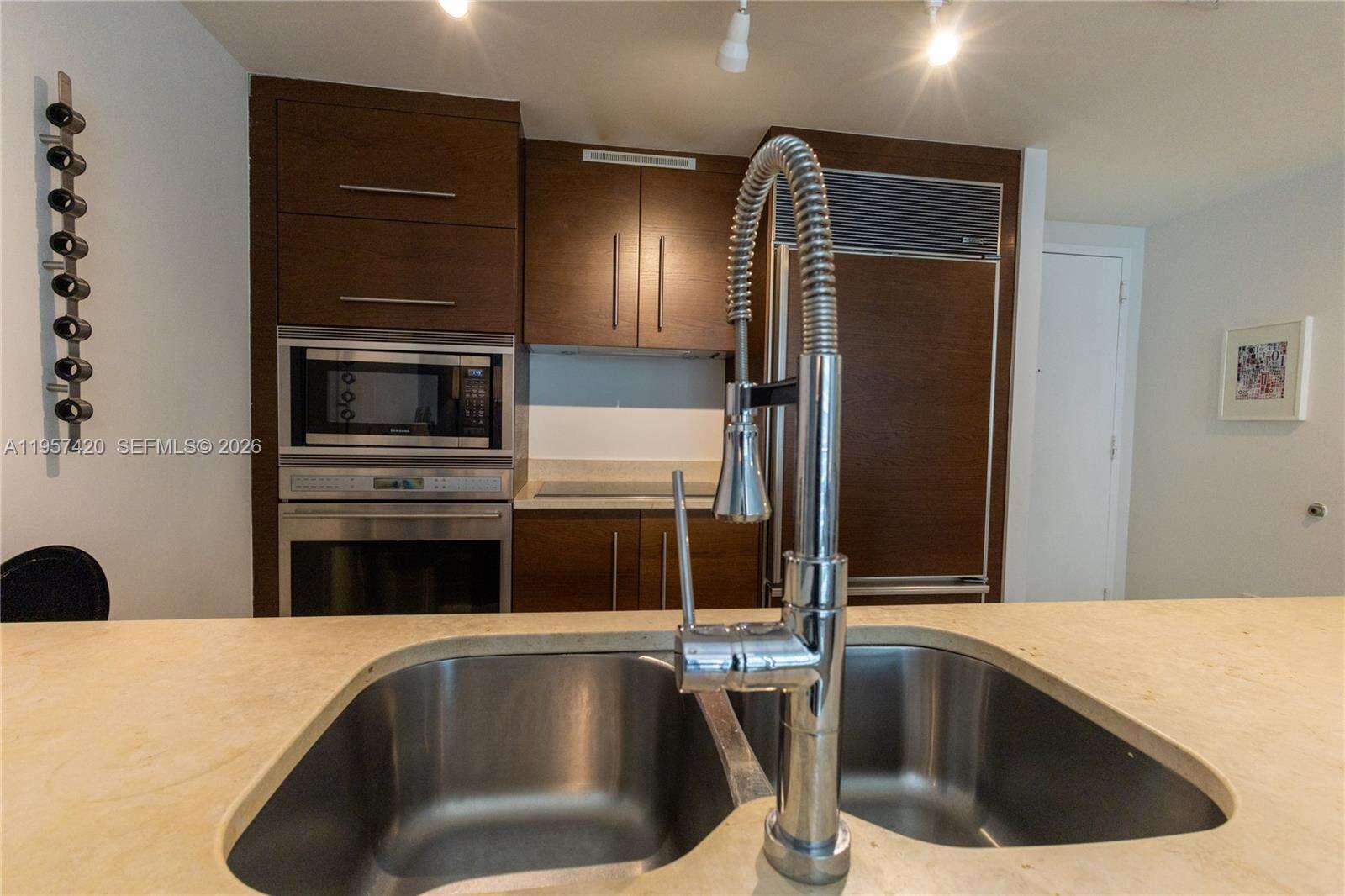 Icon Brickell 1 at 475 Brickell Ave, Miami, FL 33131 - For Sale photo 11