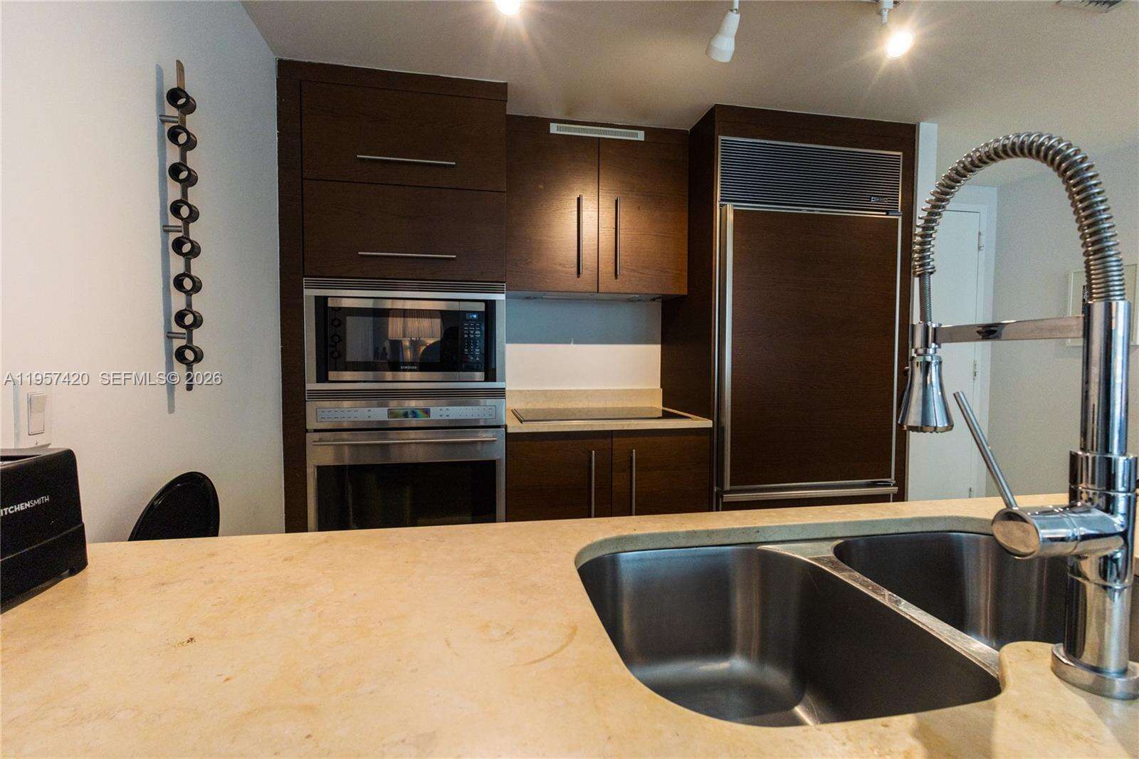Icon Brickell 1 at 475 Brickell Ave, Miami, FL 33131 - For Sale photo 13