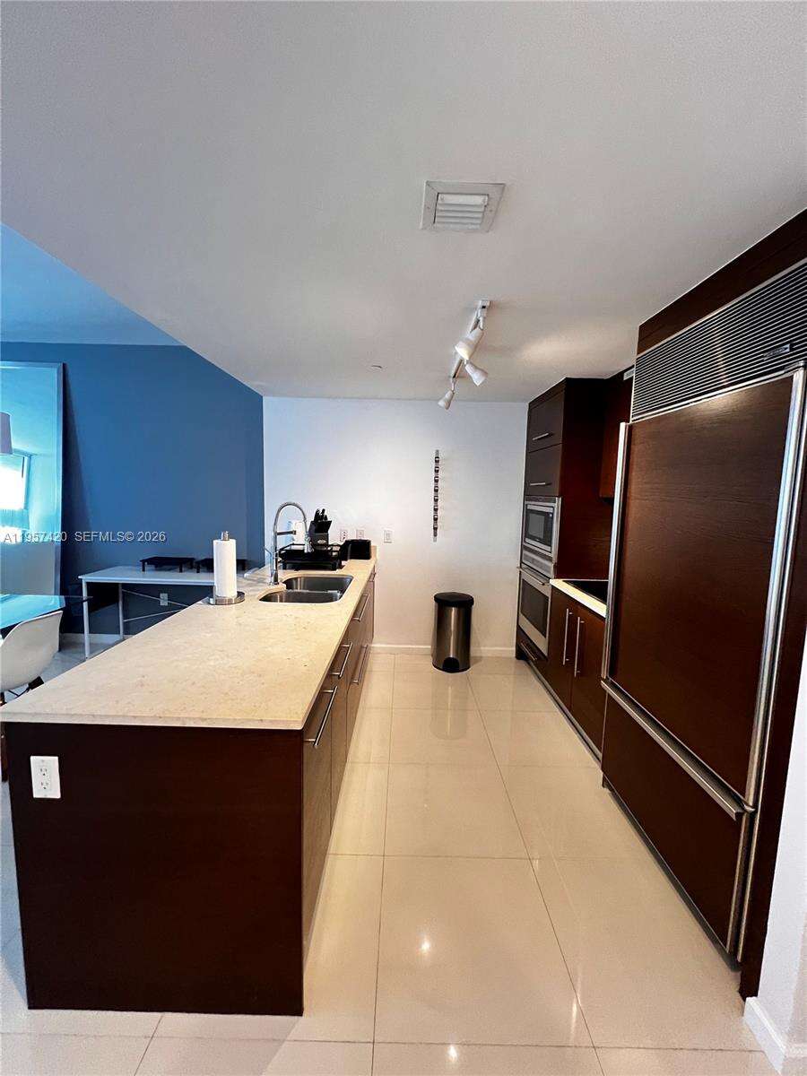 Icon Brickell 1 at 475 Brickell Ave, Miami, FL 33131 - For Sale photo 17