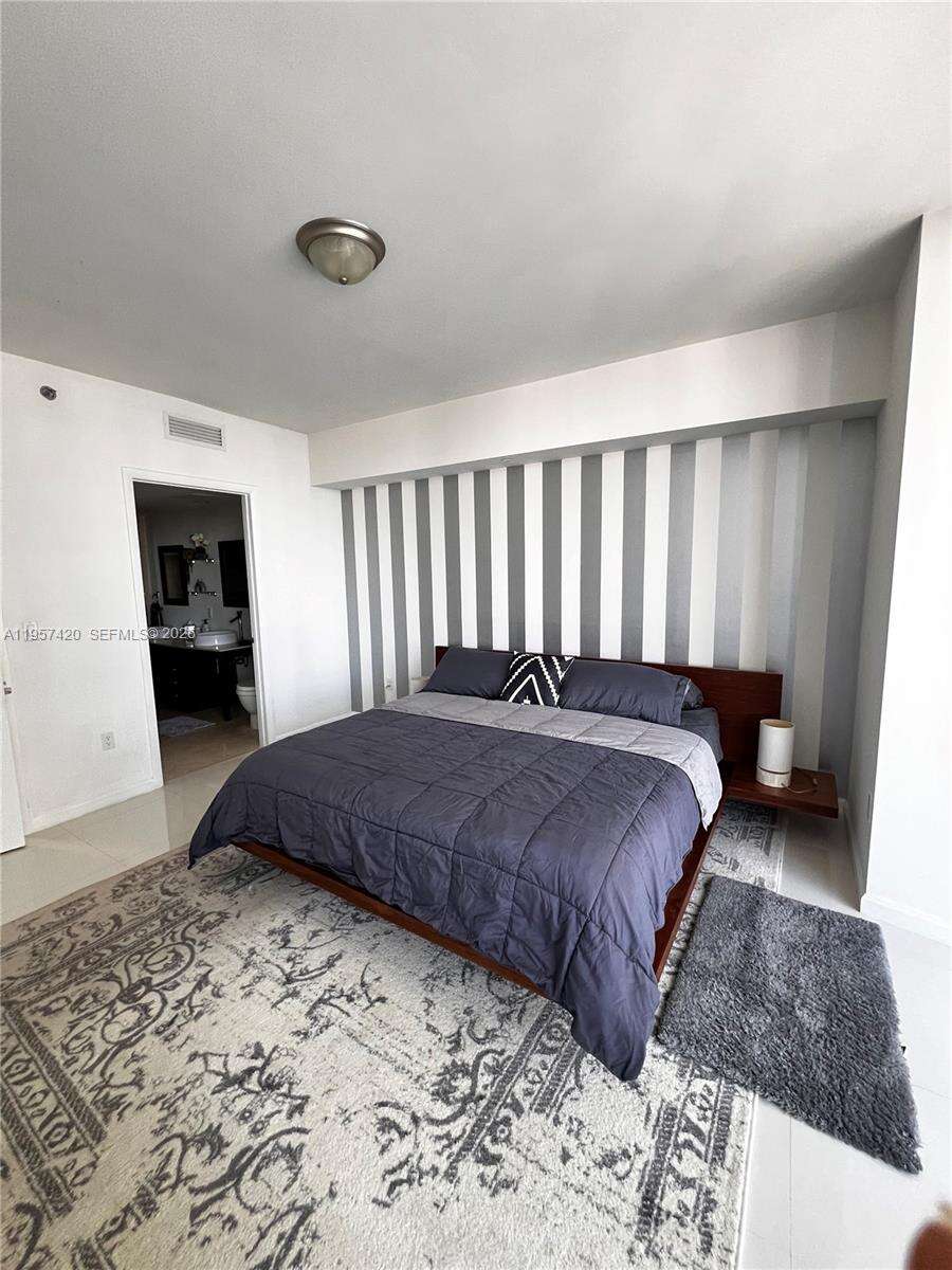 Icon Brickell 1 at 475 Brickell Ave, Miami, FL 33131 - For Sale photo 24
