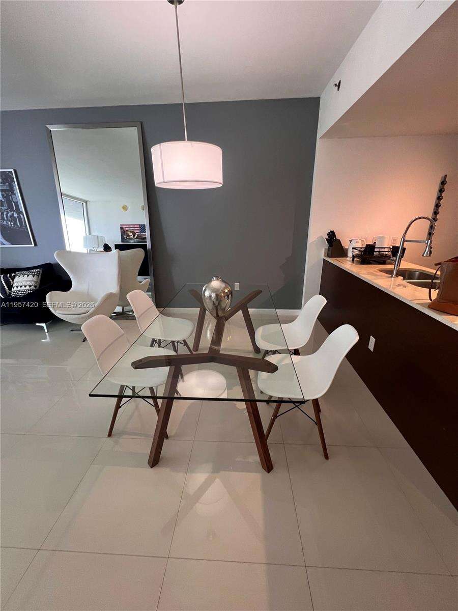 Icon Brickell 1 at 475 Brickell Ave, Miami, FL 33131 - For Sale photo 7