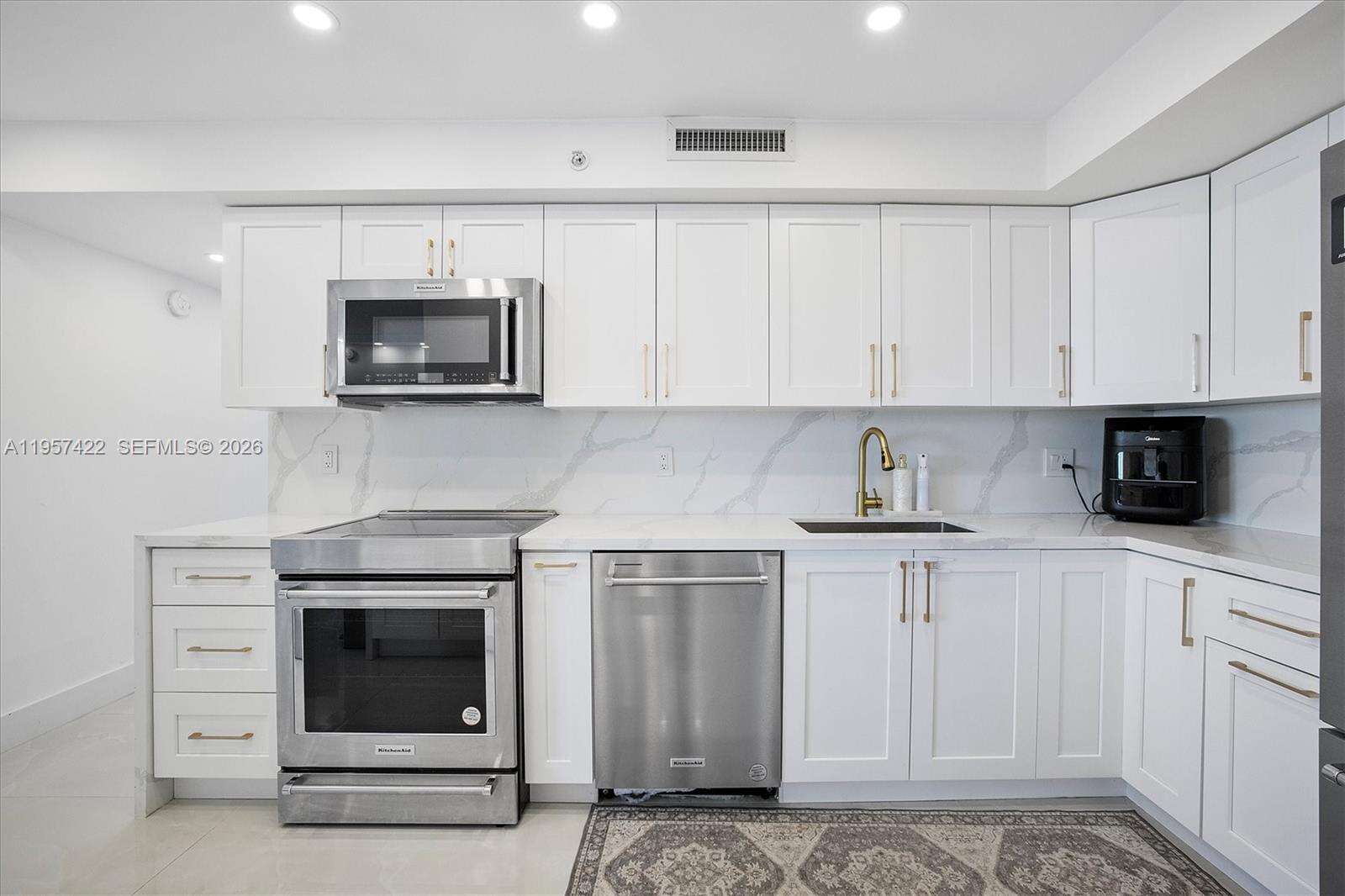 Waterview at 20515 Country Club Dr, Aventura, FL 33180 - For Sale photo 15