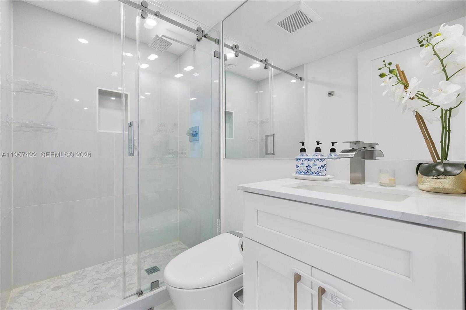 Waterview at 20515 Country Club Dr, Aventura, FL 33180 - For Sale photo 28