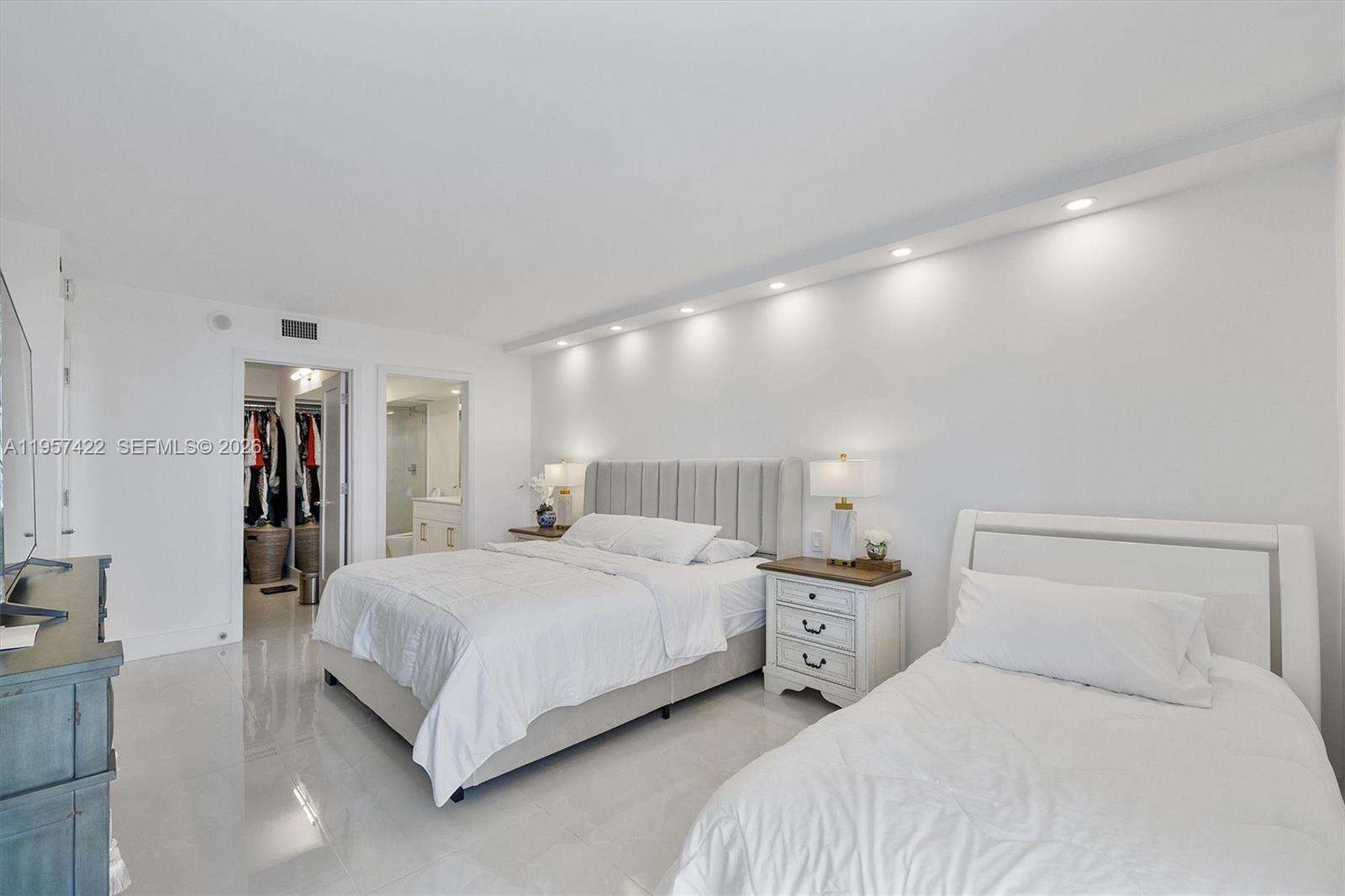 Waterview at 20515 Country Club Dr, Aventura, FL 33180 - For Sale photo 33