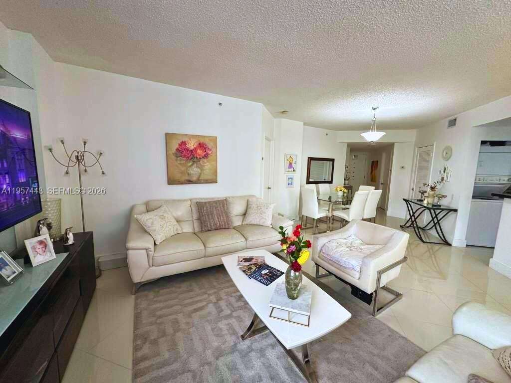 Courvoisier Courts at 701 Brickell Key Blvd, Miami, FL 33131 - For Sale photo 2