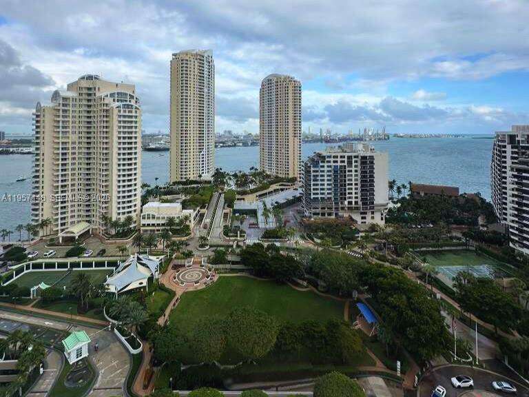 Courvoisier Courts at 701 Brickell Key Blvd, Miami, FL 33131 - For Sale photo 12