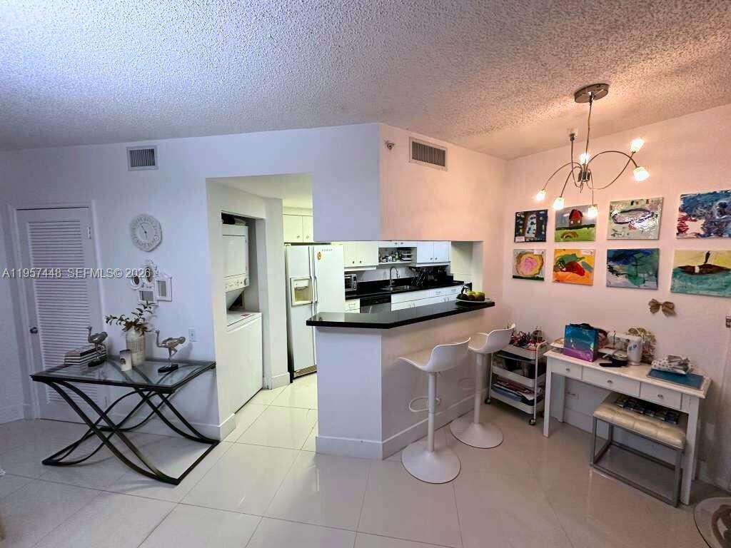 Courvoisier Courts at 701 Brickell Key Blvd, Miami, FL 33131 - For Sale photo 6