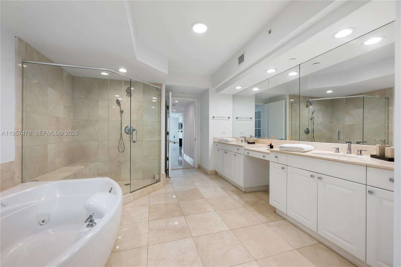 The Peninsula at 3201 183 St, Aventura, FL 33160 - For Sale photo 33