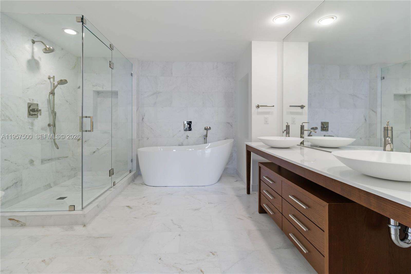 ICON BRICKELL NO TWO - 495 Brickell Ave, Miami, FL 33131 | Picture 9