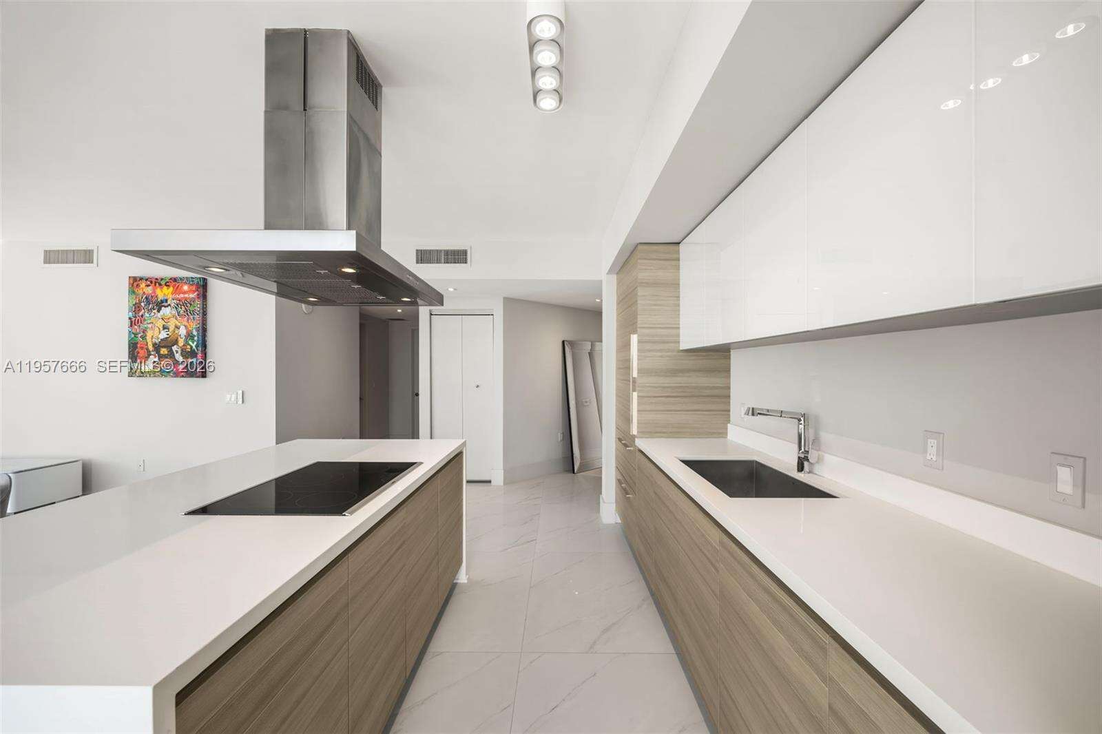 PARQUE TOWERS - 300 Sunny Isles Blvd, Sunny Isles Beach, FL 33160 | Picture 12