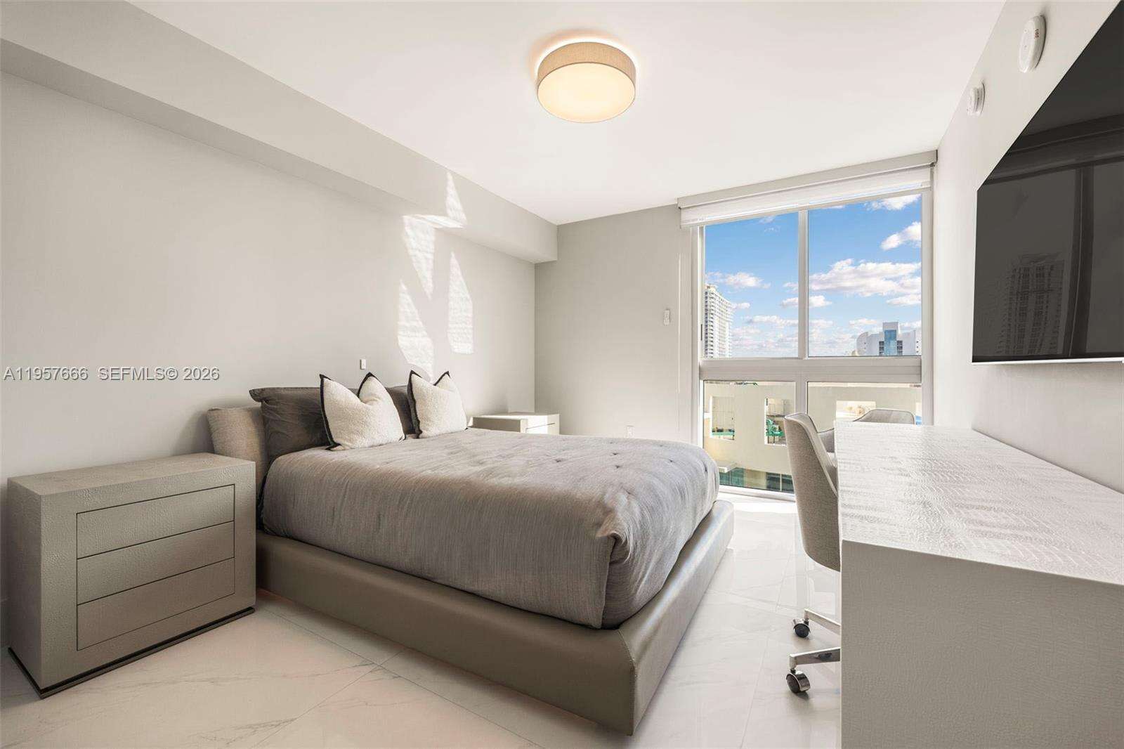 PARQUE TOWERS - 300 Sunny Isles Blvd, Sunny Isles Beach, FL 33160 | Picture 19