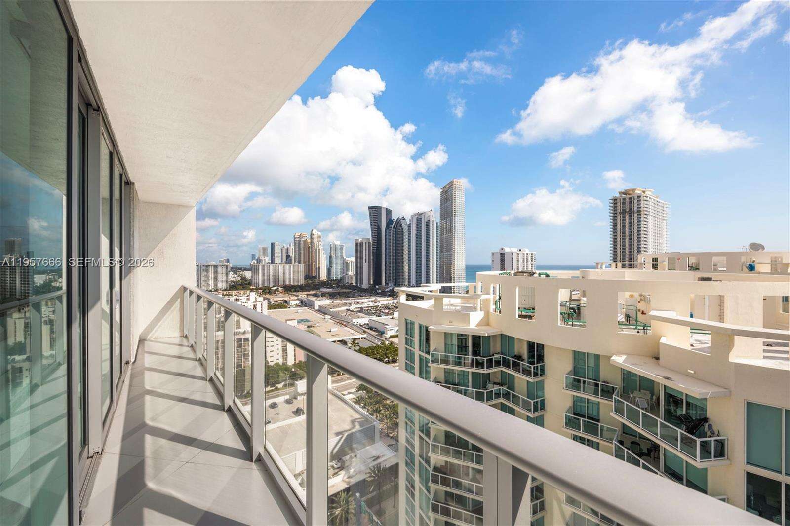 PARQUE TOWERS - 300 Sunny Isles Blvd, Sunny Isles Beach, FL 33160 | Picture 26