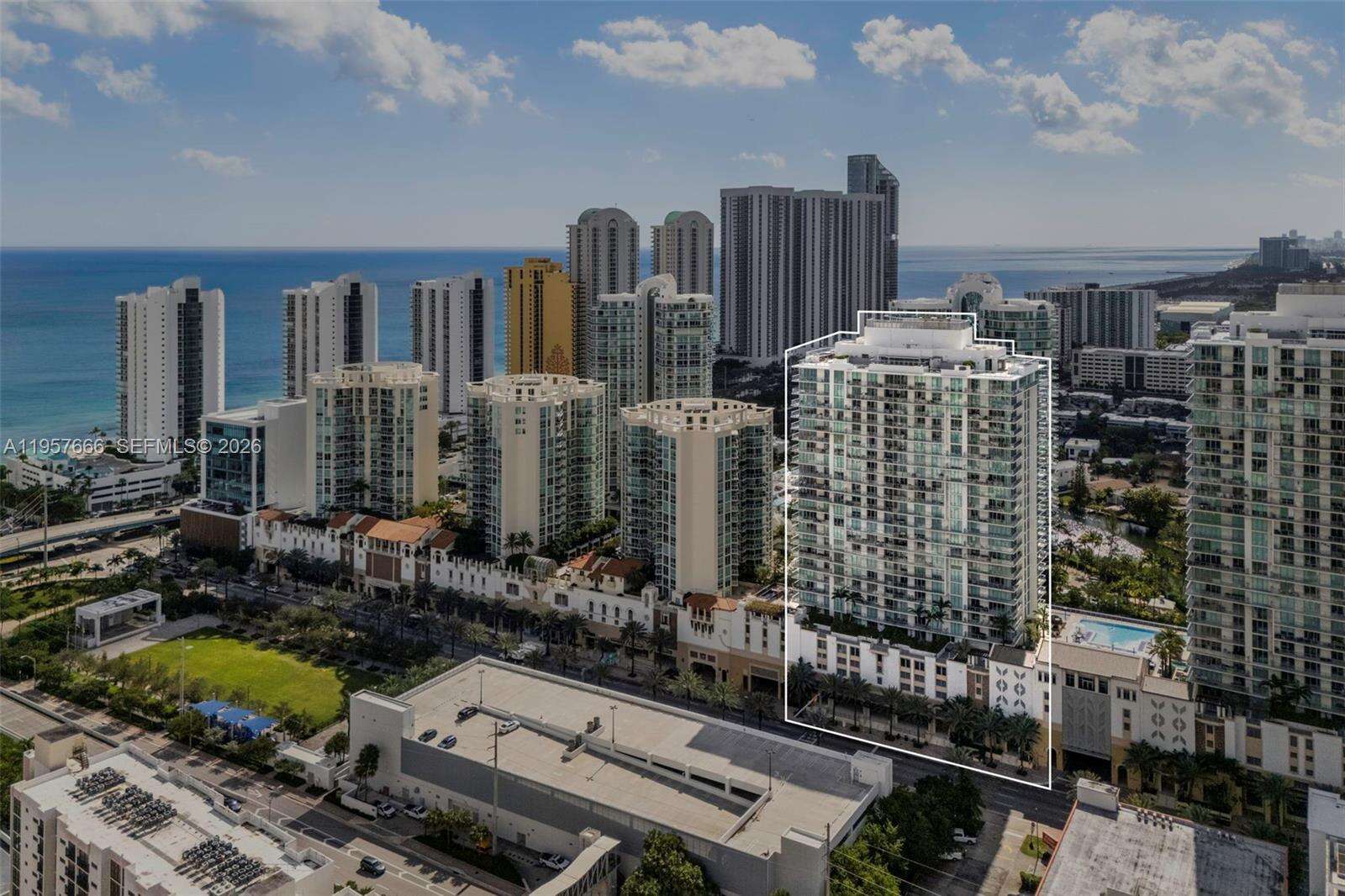 PARQUE TOWERS - 300 Sunny Isles Blvd, Sunny Isles Beach, FL 33160 | Picture 31