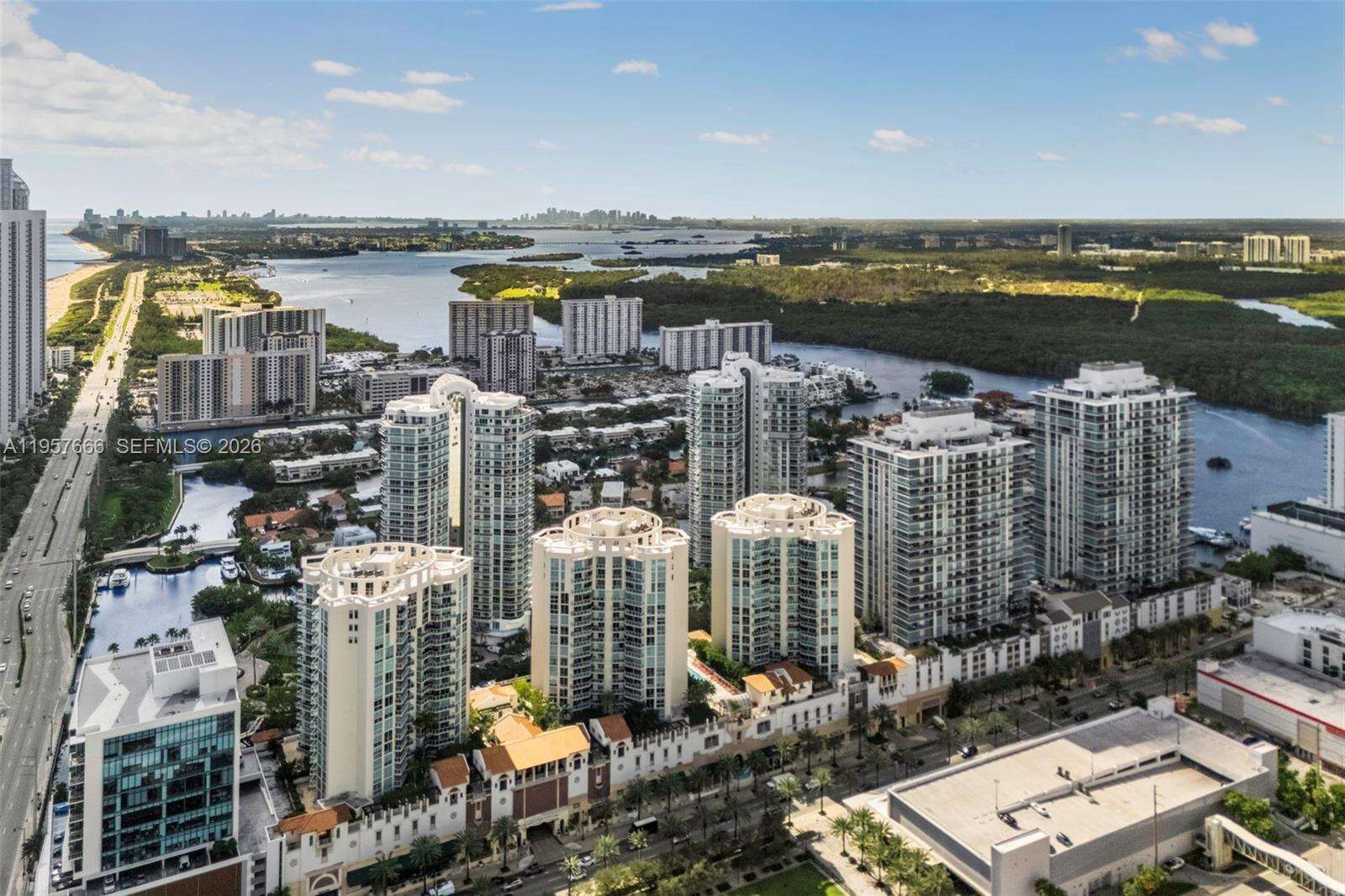 PARQUE TOWERS - 300 Sunny Isles Blvd, Sunny Isles Beach, FL 33160 | Picture 32