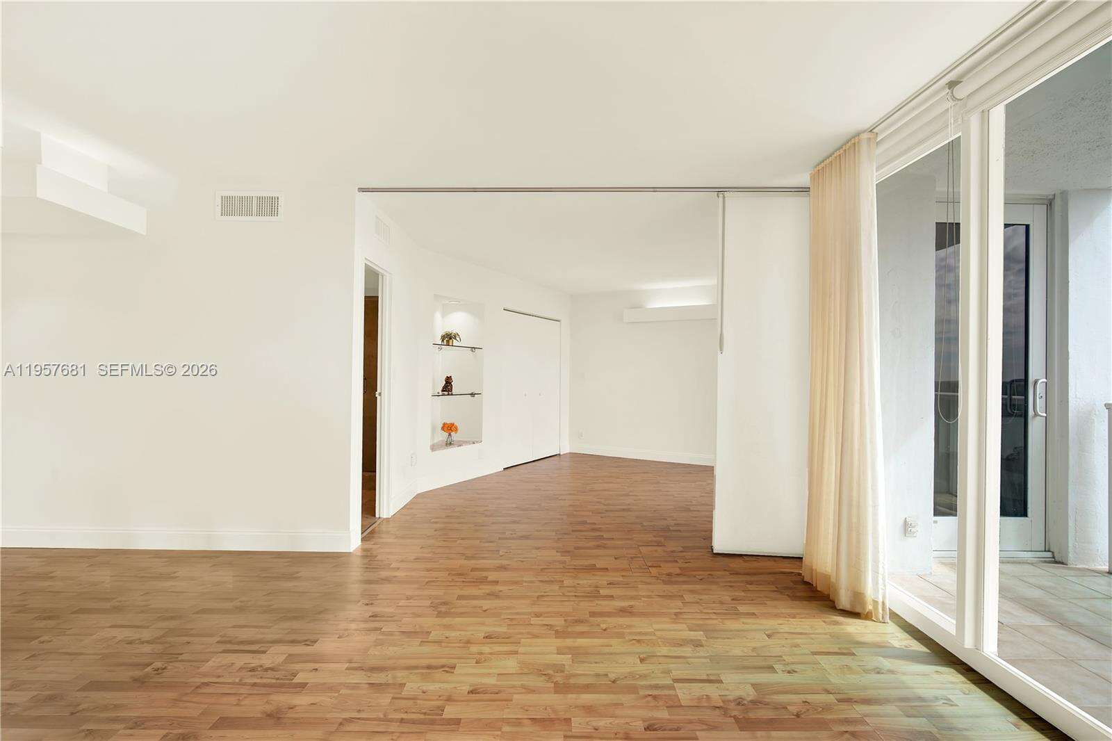 Arlen House at 100 Bayview Dr, Sunny Isles Beach, FL 33160 - For Sale photo 11