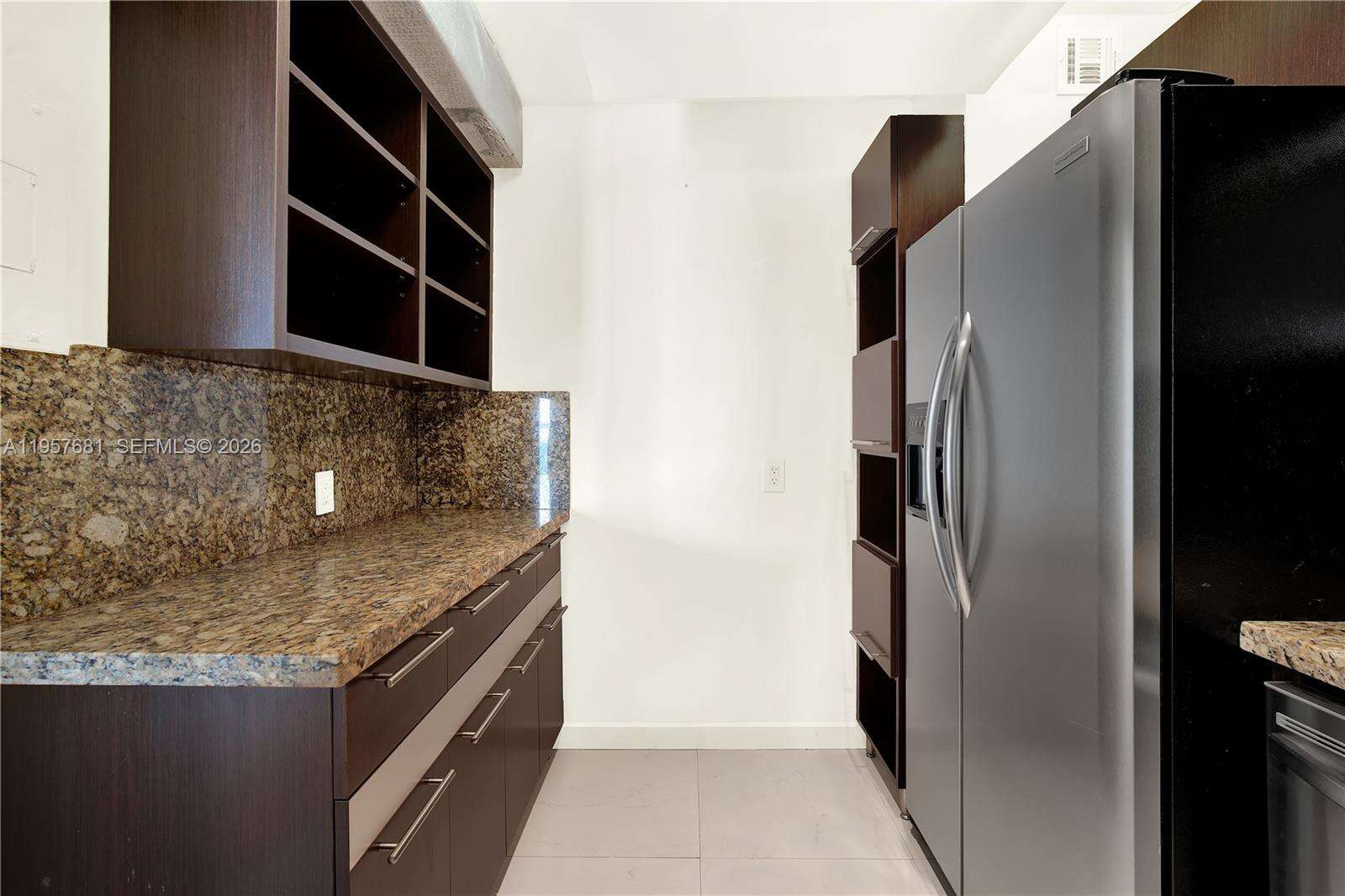 Arlen House at 100 Bayview Dr, Sunny Isles Beach, FL 33160 - For Sale photo 28
