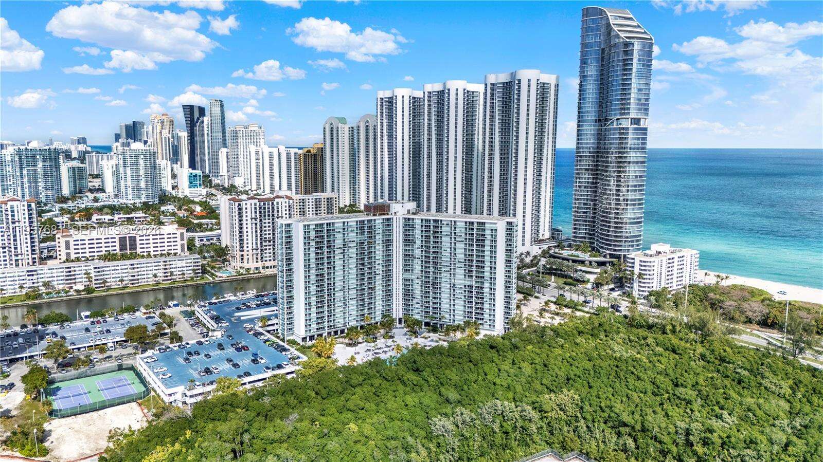 Arlen House at 100 Bayview Dr, Sunny Isles Beach, FL 33160 - For Sale photo 54