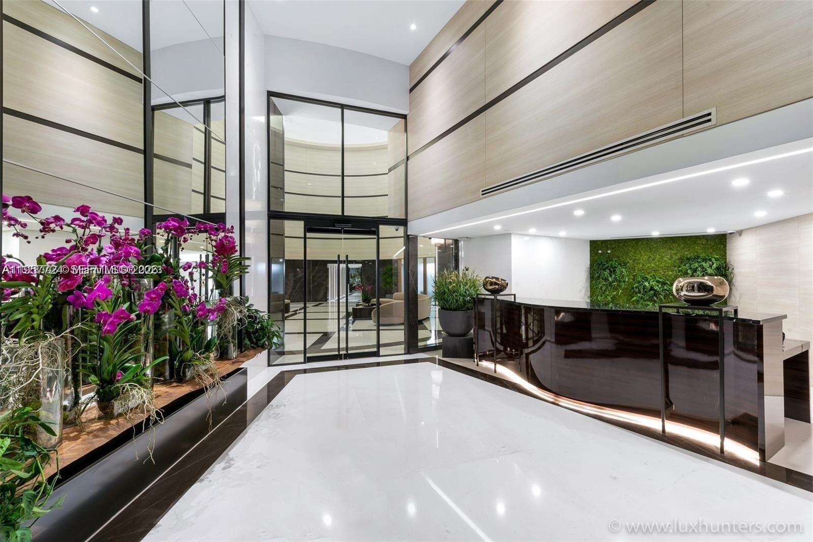 PORTOFINO TOWER - 300 Pointe Dr, Miami Beach, FL 33139 | Picture 28
