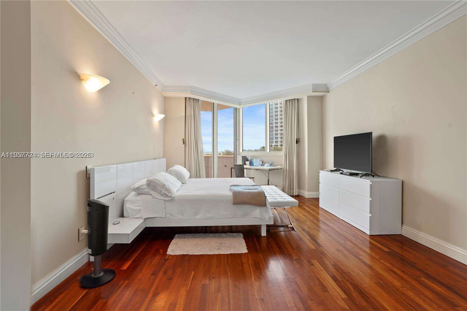 PORTOFINO TOWER - 300 Pointe Dr, Miami Beach, FL 33139 | Picture 38