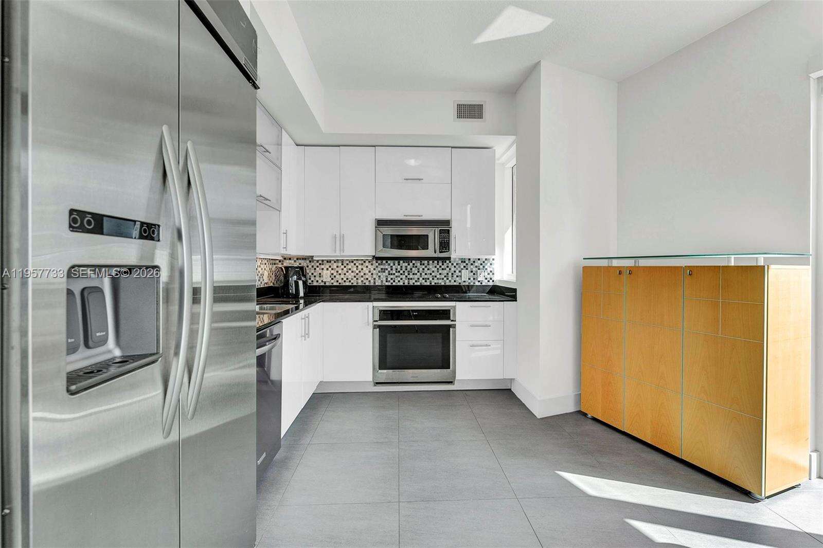 INFINITY AT BRICKELL - 60 13 St, Miami, FL 33130 | Picture 12