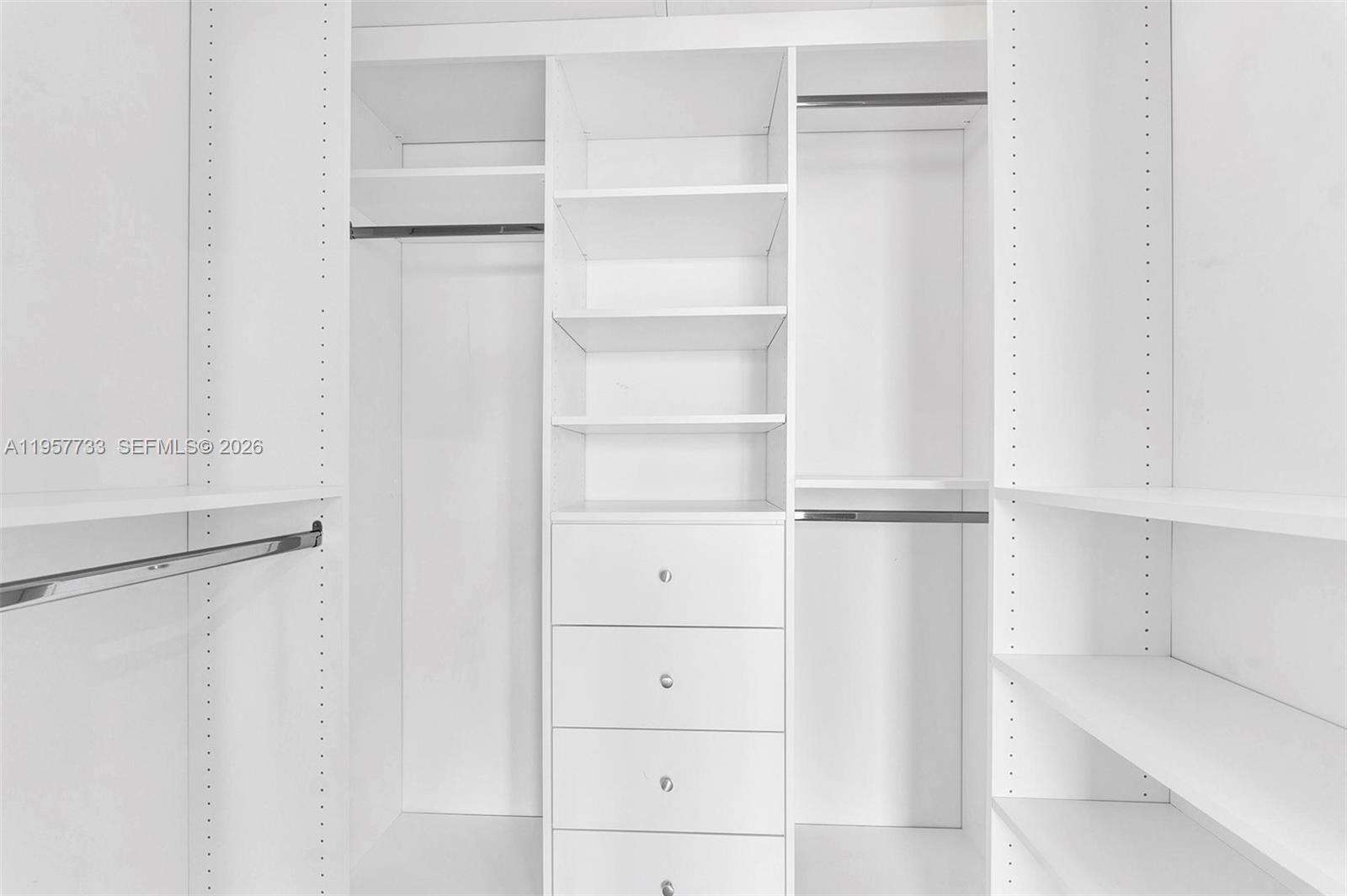 INFINITY AT BRICKELL - 60 13 St, Miami, FL 33130 | Picture 17