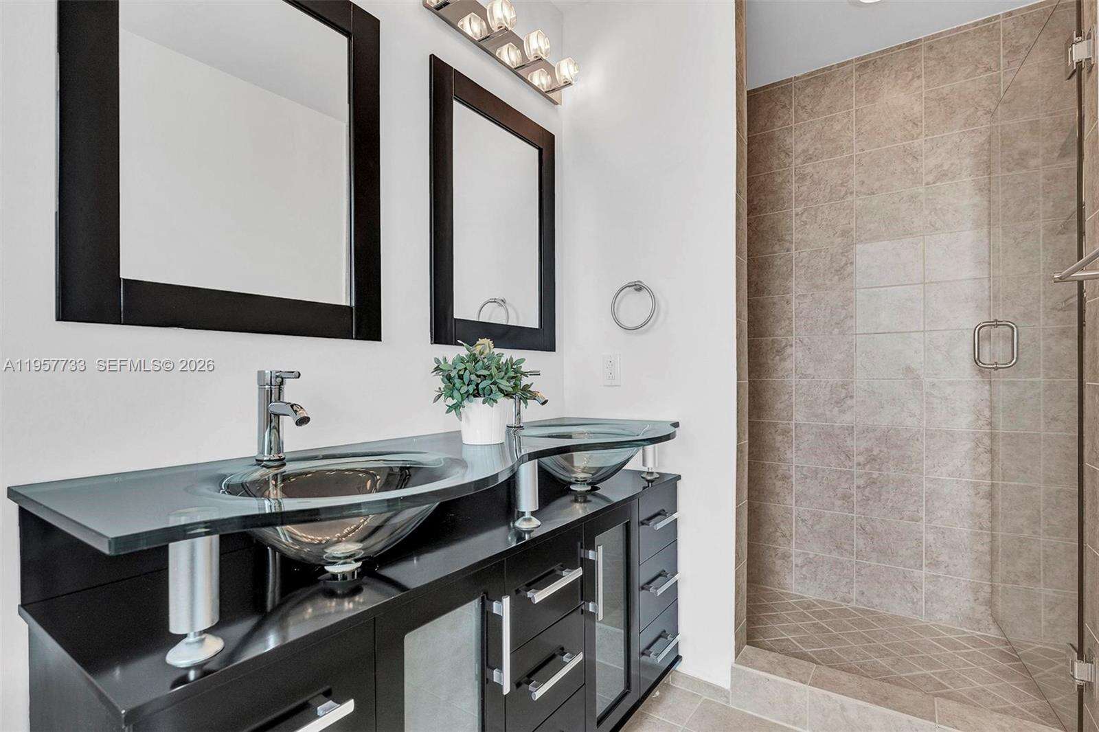 INFINITY AT BRICKELL - 60 13 St, Miami, FL 33130 | Picture 18