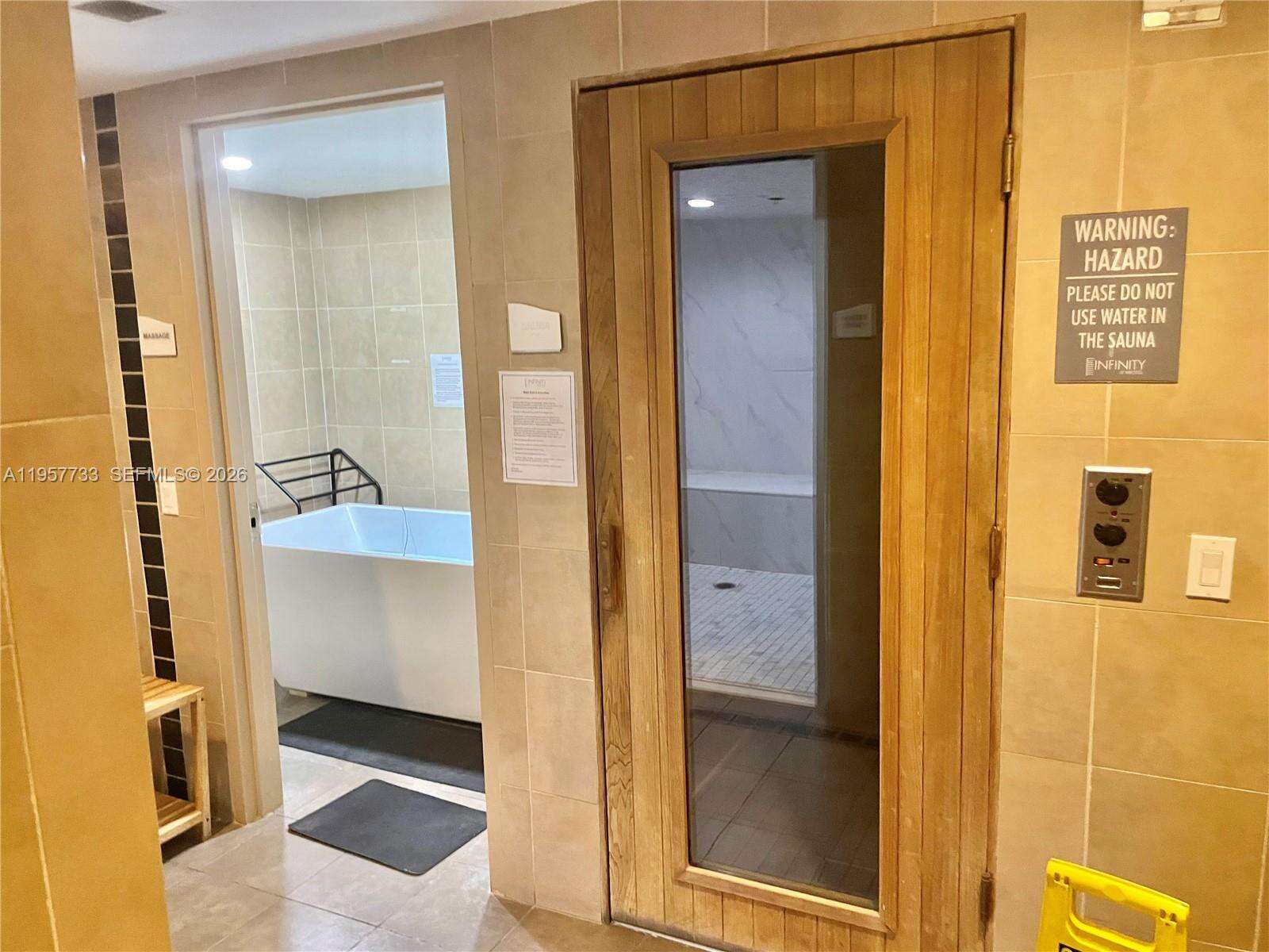 INFINITY AT BRICKELL - 60 13 St, Miami, FL 33130 | Picture 36