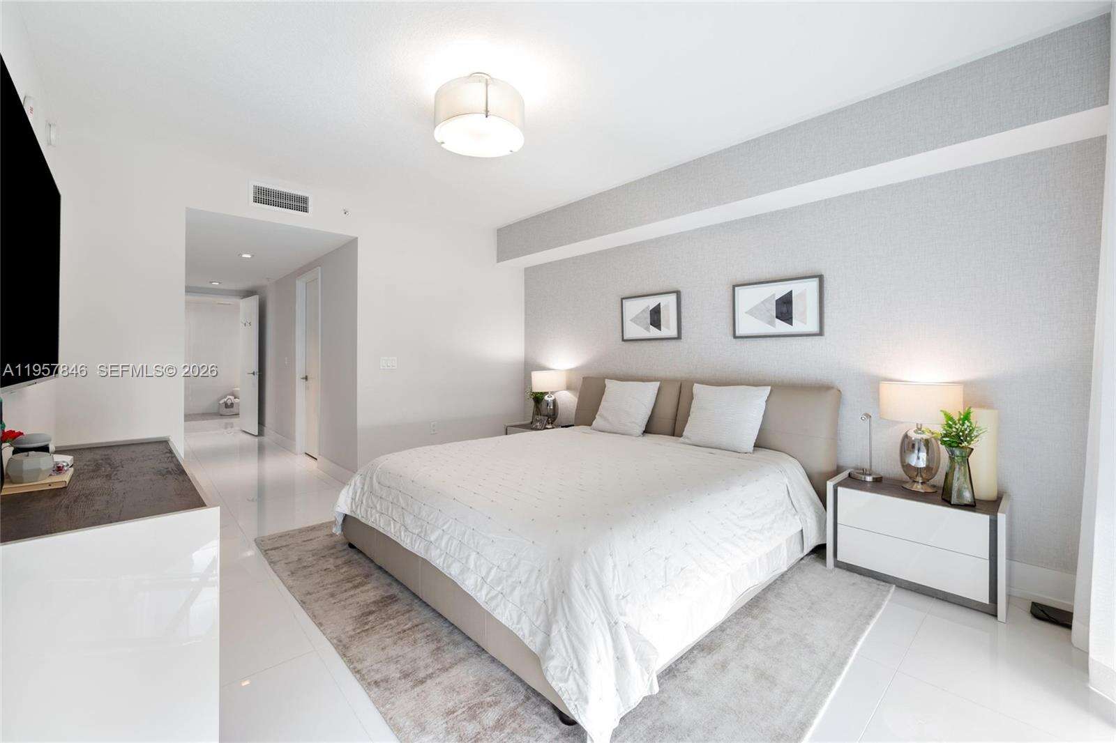 PARQUE TOWERS - 300 Sunny Isles Blvd, Sunny Isles Beach, FL 33160 | Picture 12