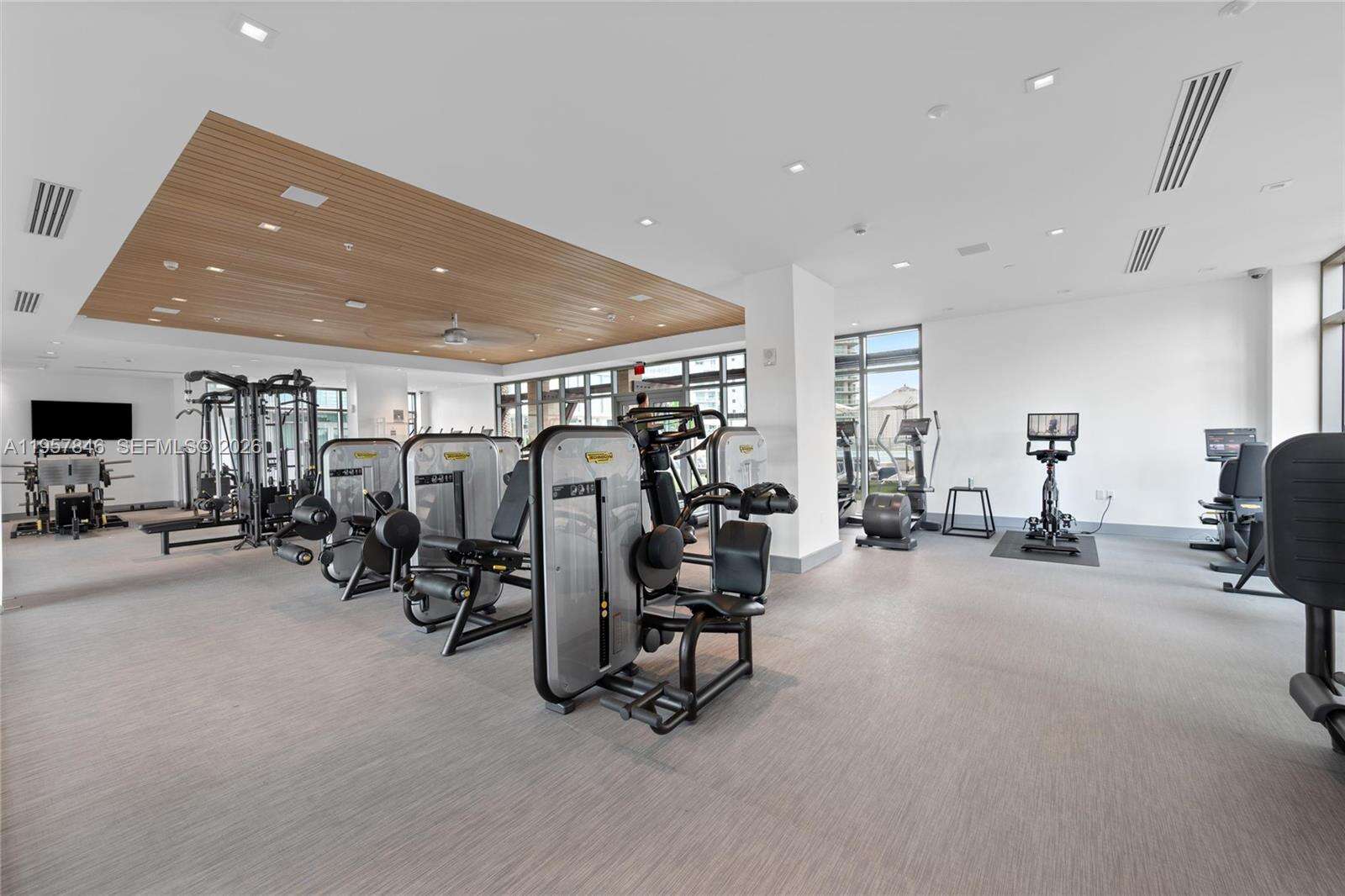 PARQUE TOWERS - 300 Sunny Isles Blvd, Sunny Isles Beach, FL 33160 | Picture 44