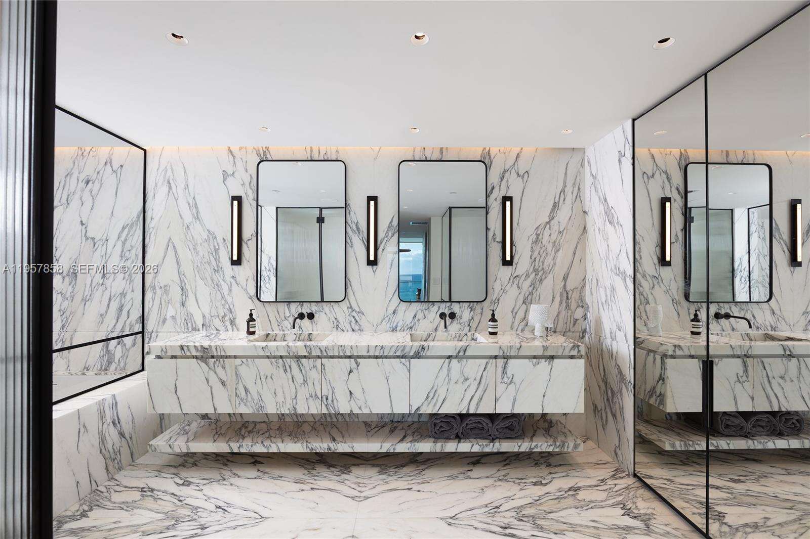 OCEANA BAL HARBOUR - 10203 Collins Ave, Bal Harbour, FL 33154 | Picture 35