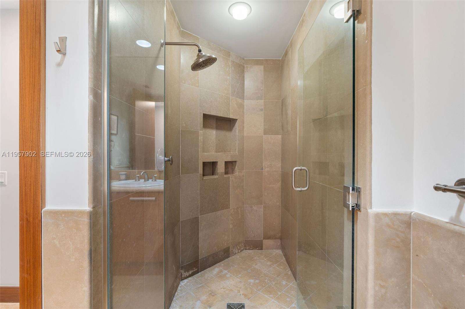 THE RESIDENCES AT THE BATH CLUB - 5959 Collins Ave, Miami Beach, FL 33140 | Picture 19