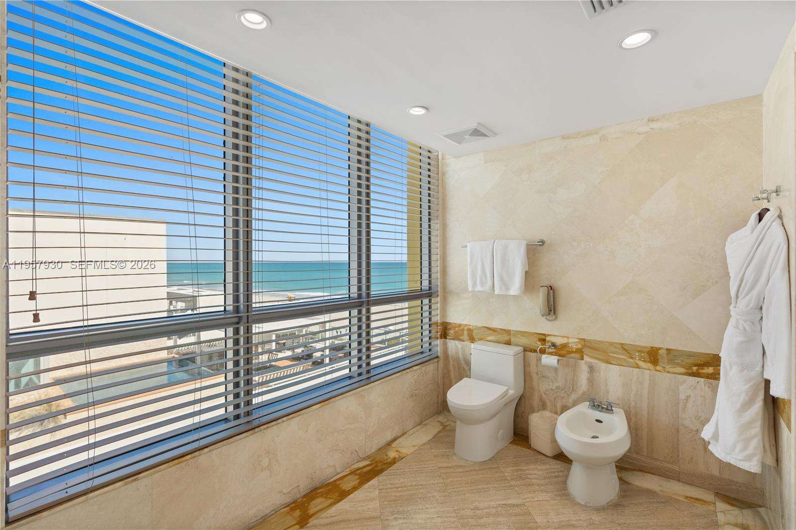 Hilton Bentley at 101 Ocean Dr, Miami Beach, FL 33139 - For Sale photo 16