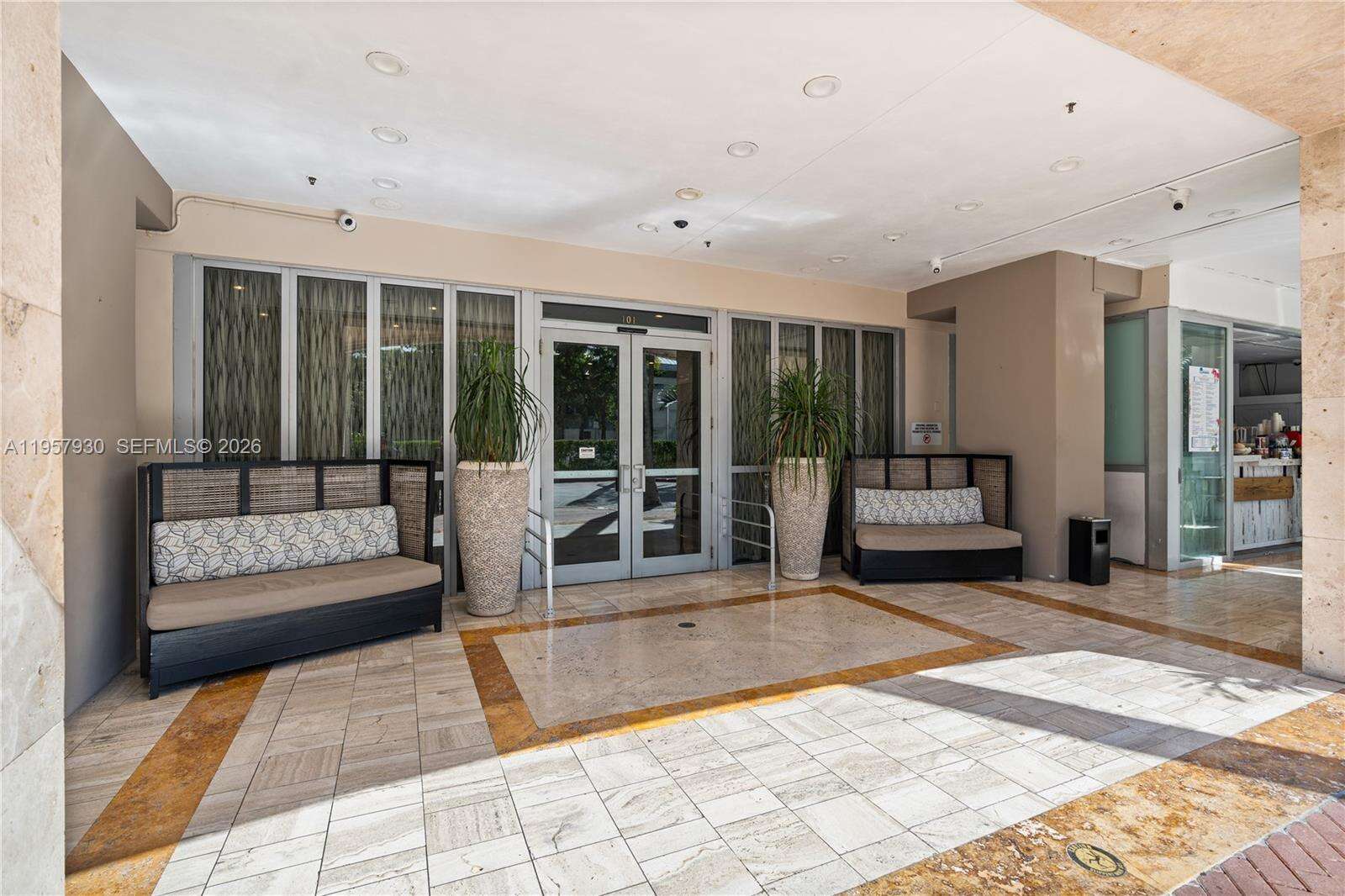 Hilton Bentley at 101 Ocean Dr, Miami Beach, FL 33139 - For Sale photo 17