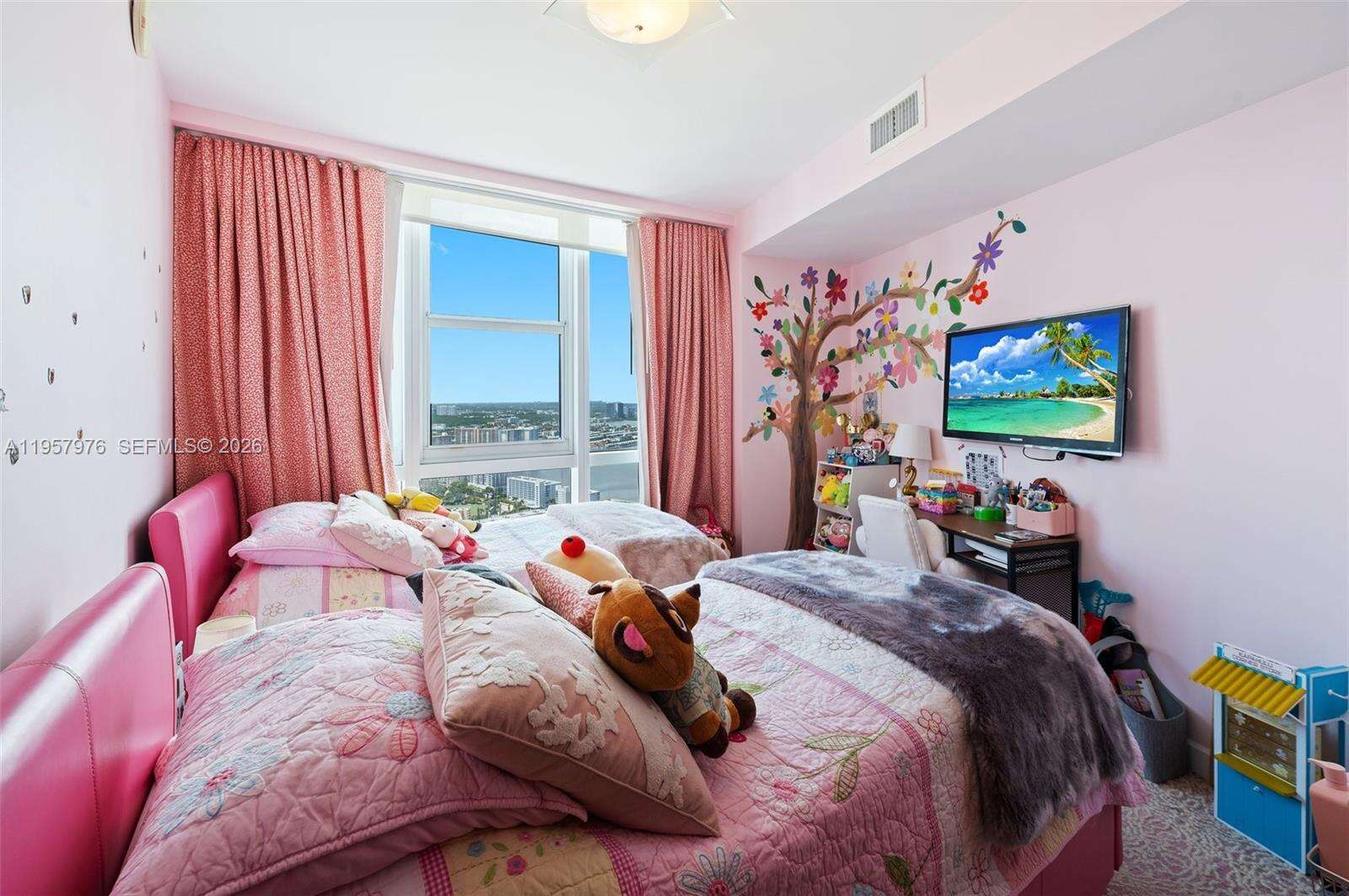 TRUMP ROYALE - 18201 Collins Ave, Sunny Isles Beach, FL 33160 | Picture 26