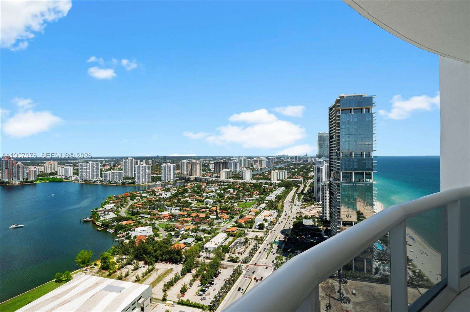 TRUMP ROYALE - 18201 Collins Ave, Sunny Isles Beach, FL 33160 | Picture 33