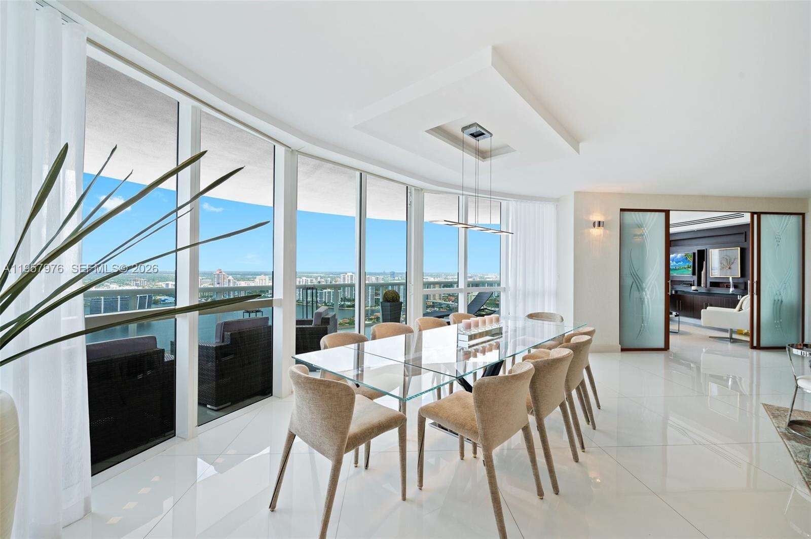 TRUMP ROYALE - 18201 Collins Ave, Sunny Isles Beach, FL 33160 | Picture 5