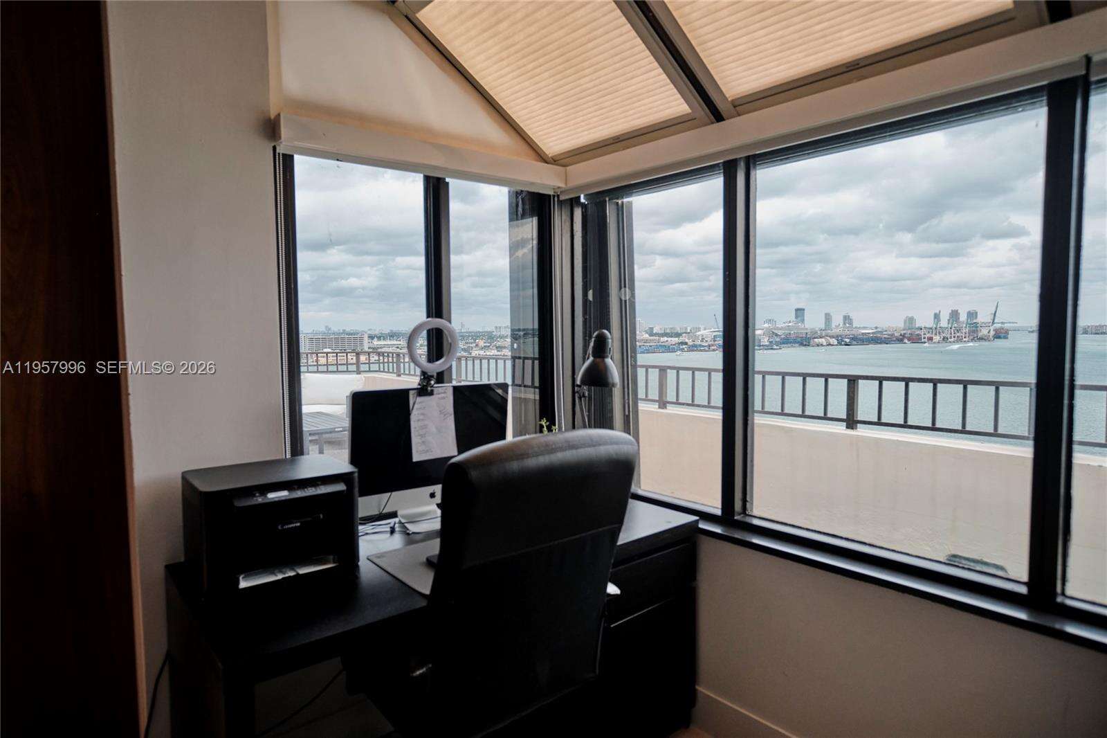 BRICKELL KEY ONE - 520 Brickell Key Dr, Miami, FL 33131 | Picture 6