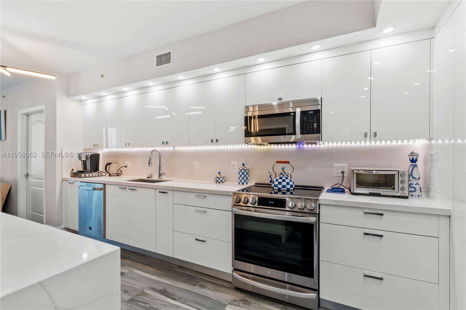 King David at 17555 Atlantic Blvd, Sunny Isles Beach, FL 33160 - For Sale photo 3