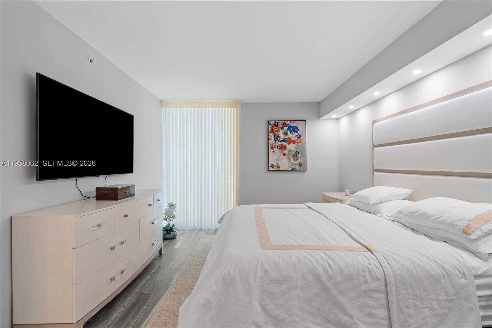 King David at 17555 Atlantic Blvd, Sunny Isles Beach, FL 33160 - For Sale photo 28