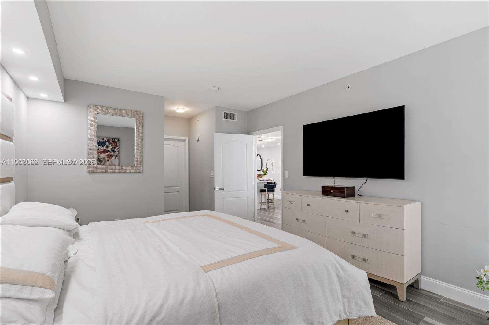 King David at 17555 Atlantic Blvd, Sunny Isles Beach, FL 33160 - For Sale photo 31