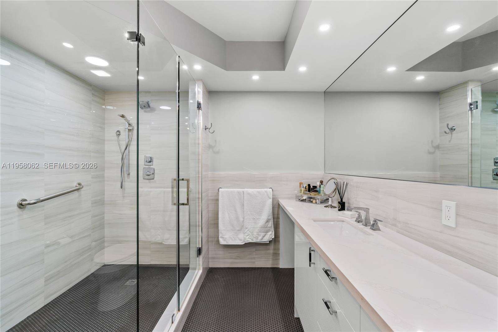 King David at 17555 Atlantic Blvd, Sunny Isles Beach, FL 33160 - For Sale photo 34