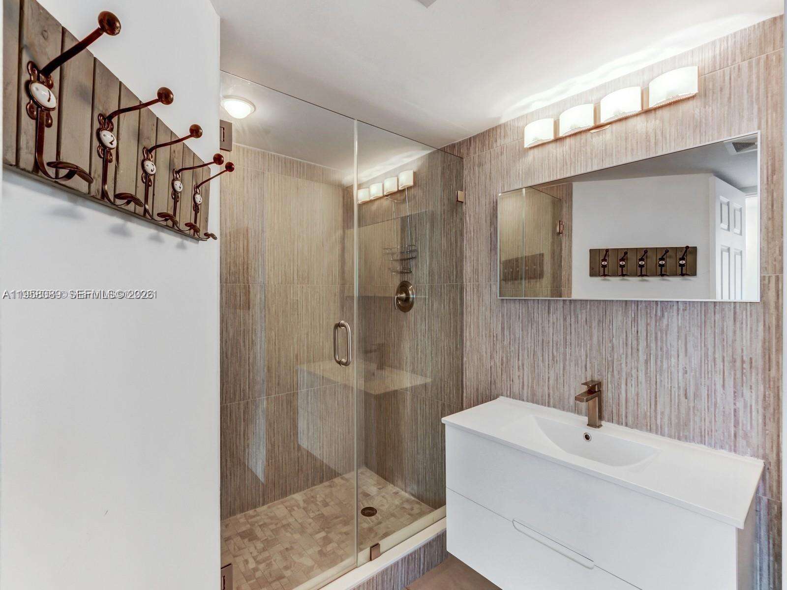 Burleigh House at 7135 Collins Ave, Miami Beach, FL 33141 - For Sale photo 15