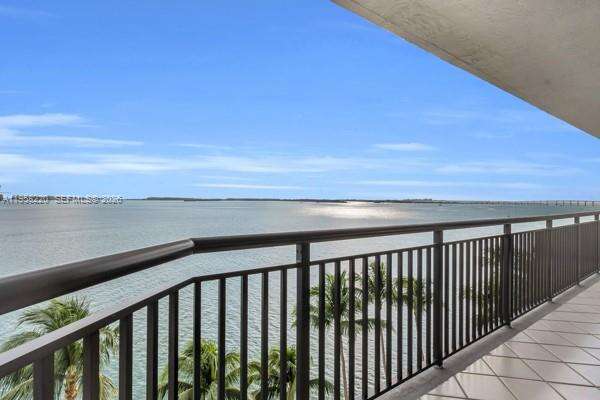 Brickell Key 2 at 540 Brickell Key Dr, Miami, FL 33131 - For Sale photo 5