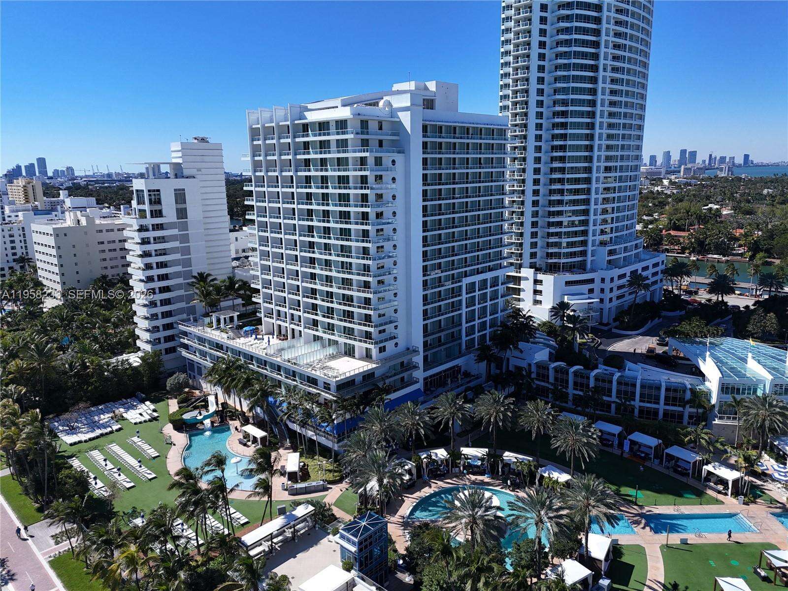 FONTAINEBLEAU III OCEAN CLUB - 4391 Collins Ave, Miami Beach, FL 33140 | Picture 21