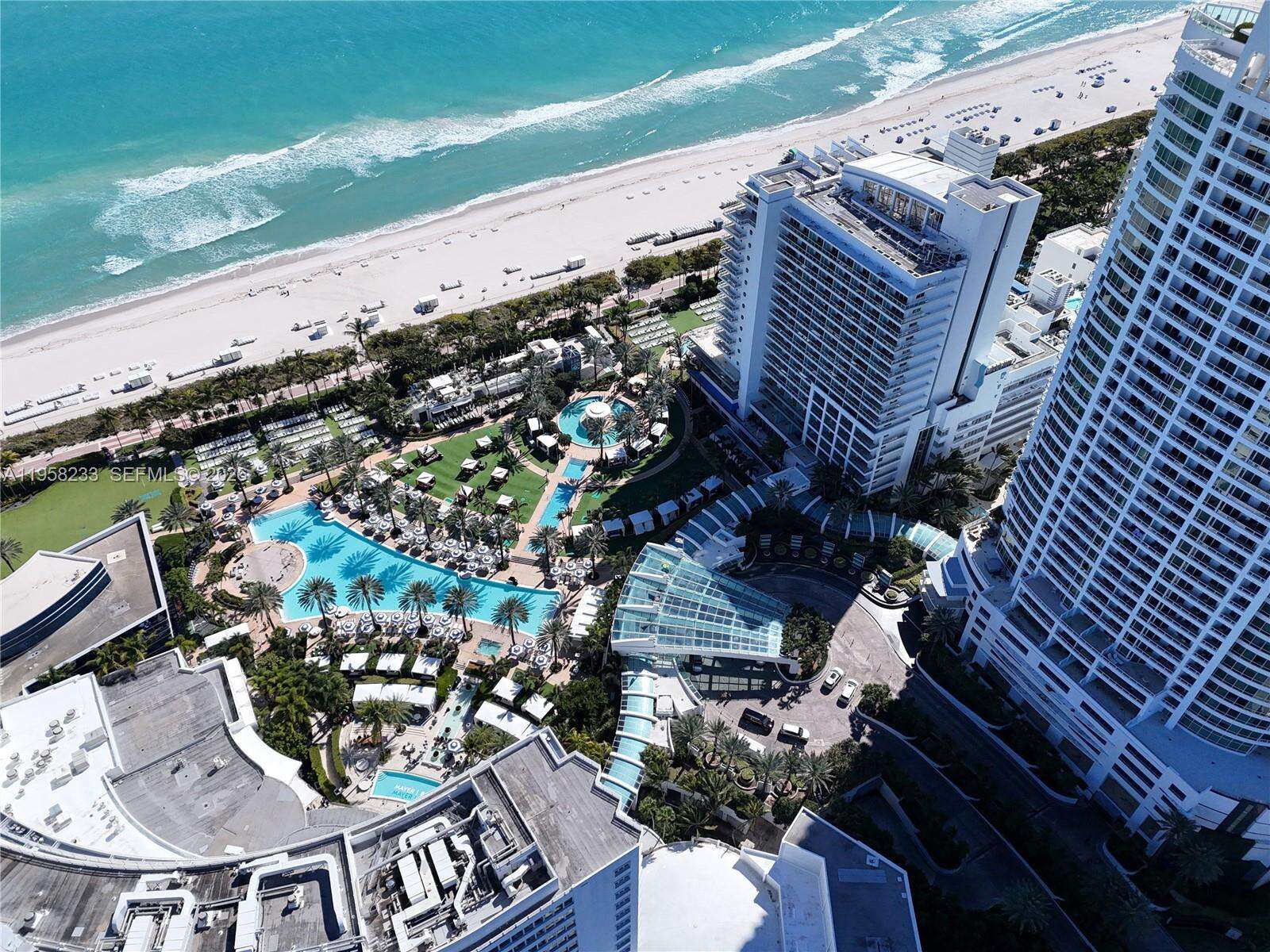 FONTAINEBLEAU III OCEAN CLUB - 4391 Collins Ave, Miami Beach, FL 33140 | Picture 26
