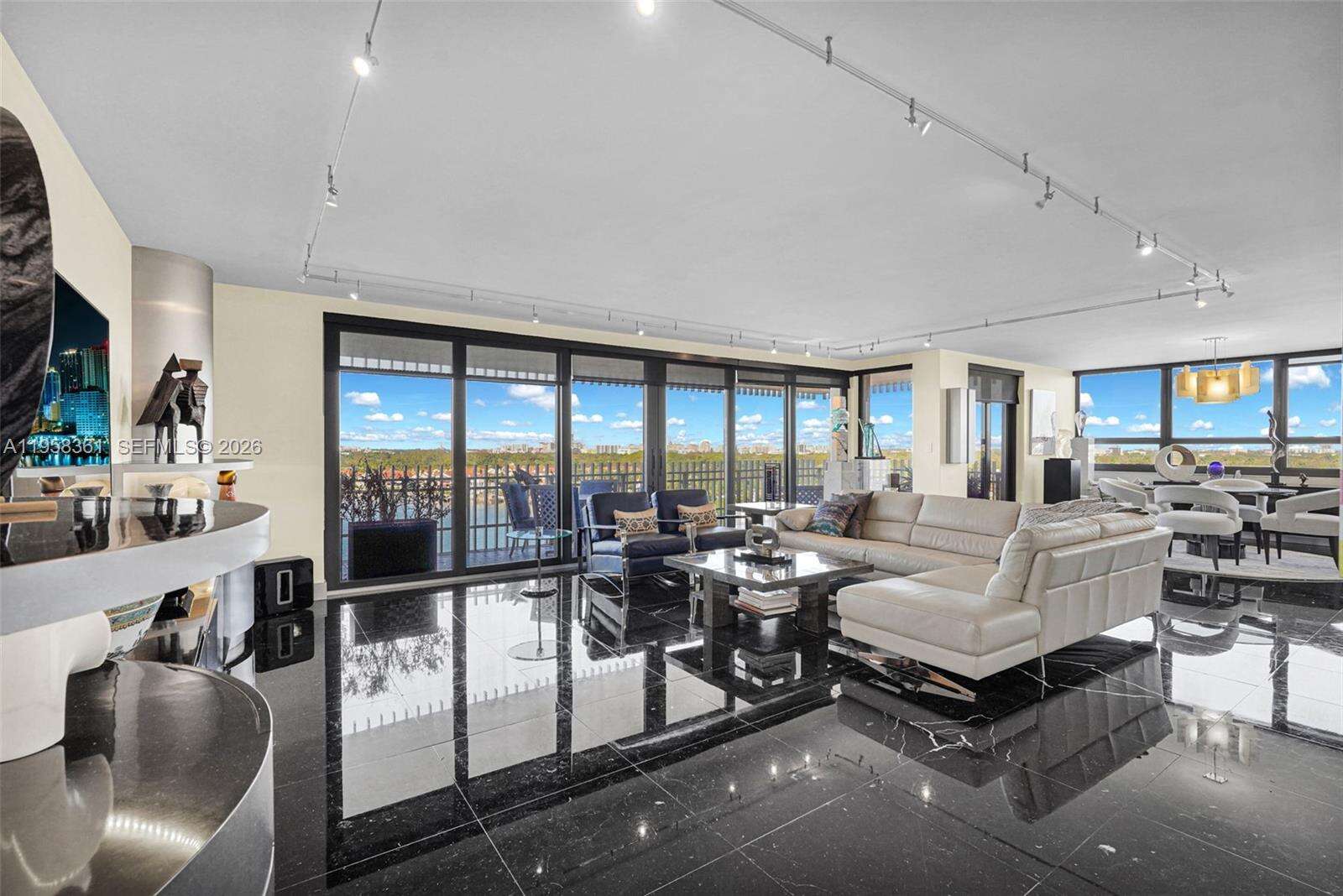 GROVE ISLE - 1 Grove Isle Dr, Miami, FL 33133 | Picture 2