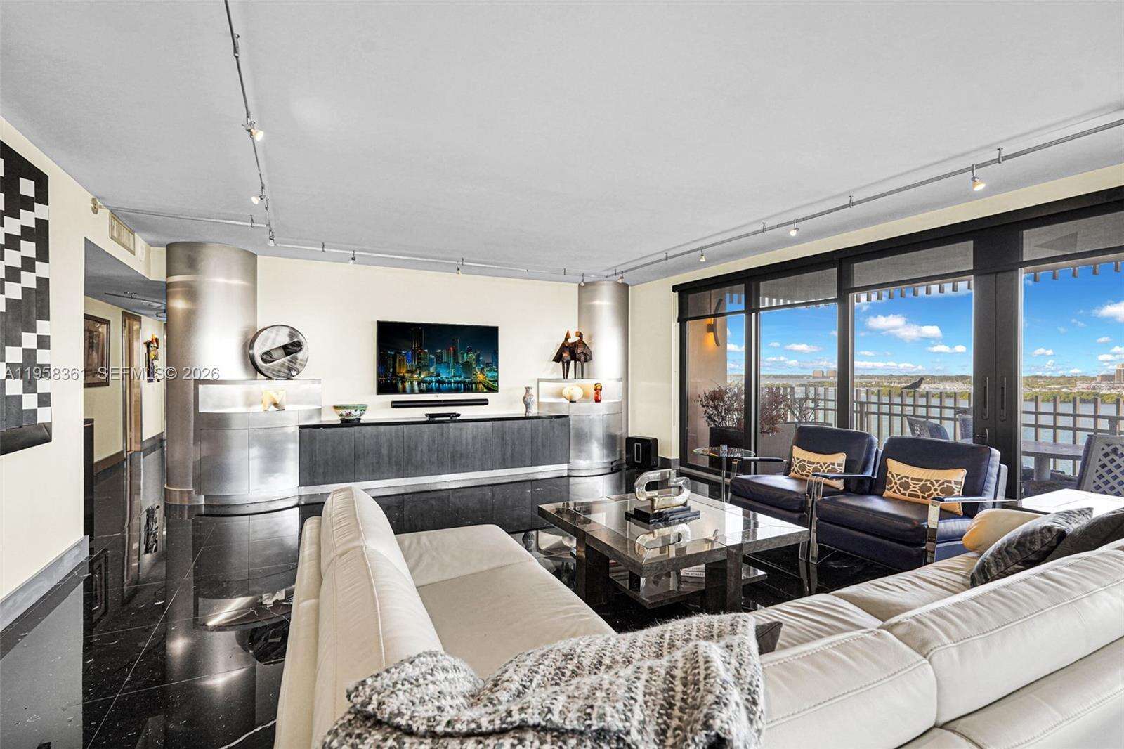 GROVE ISLE - 1 Grove Isle Dr, Miami, FL 33133 | Picture 4