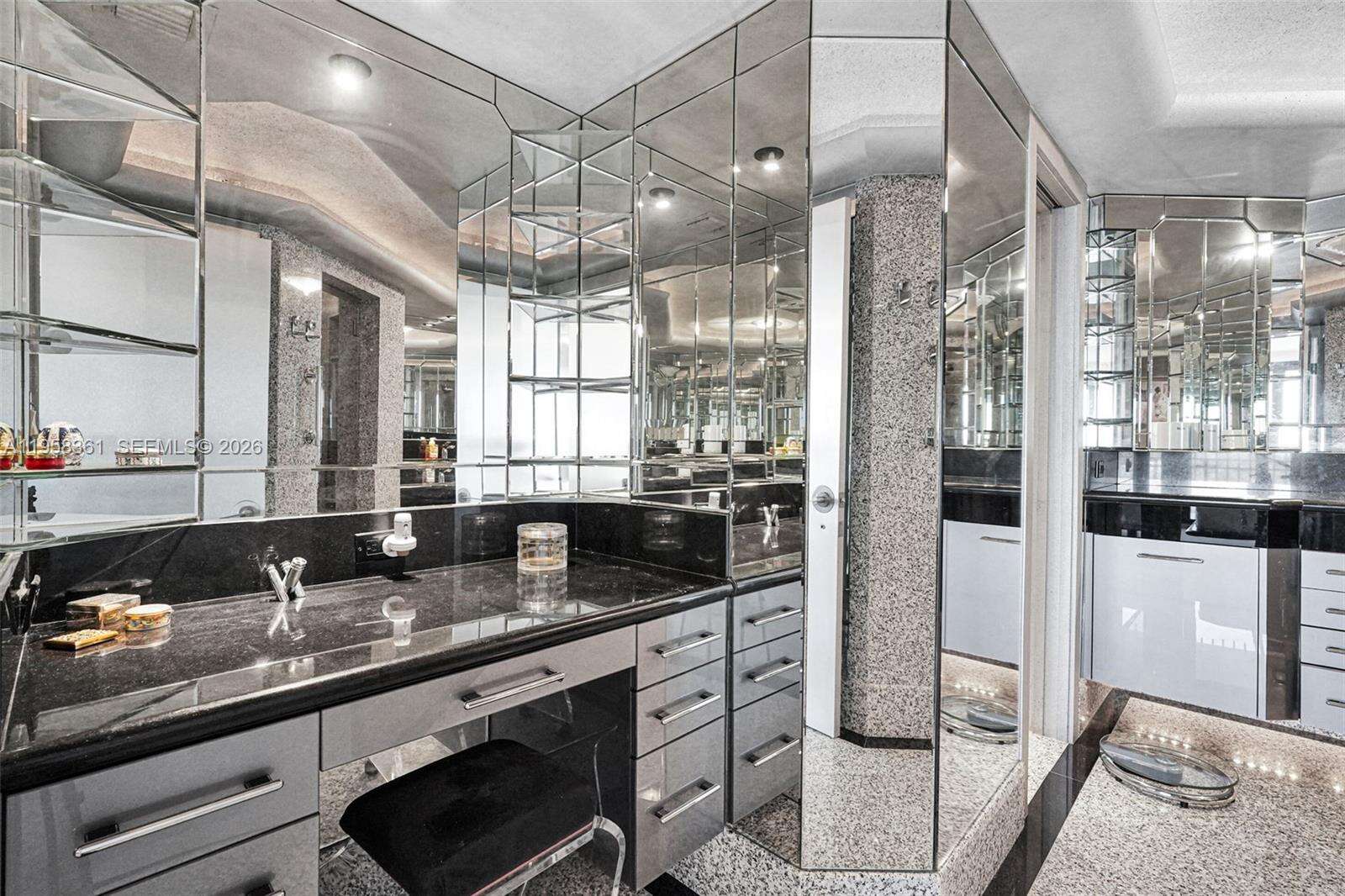 GROVE ISLE - 1 Grove Isle Dr, Miami, FL 33133 | Picture 47