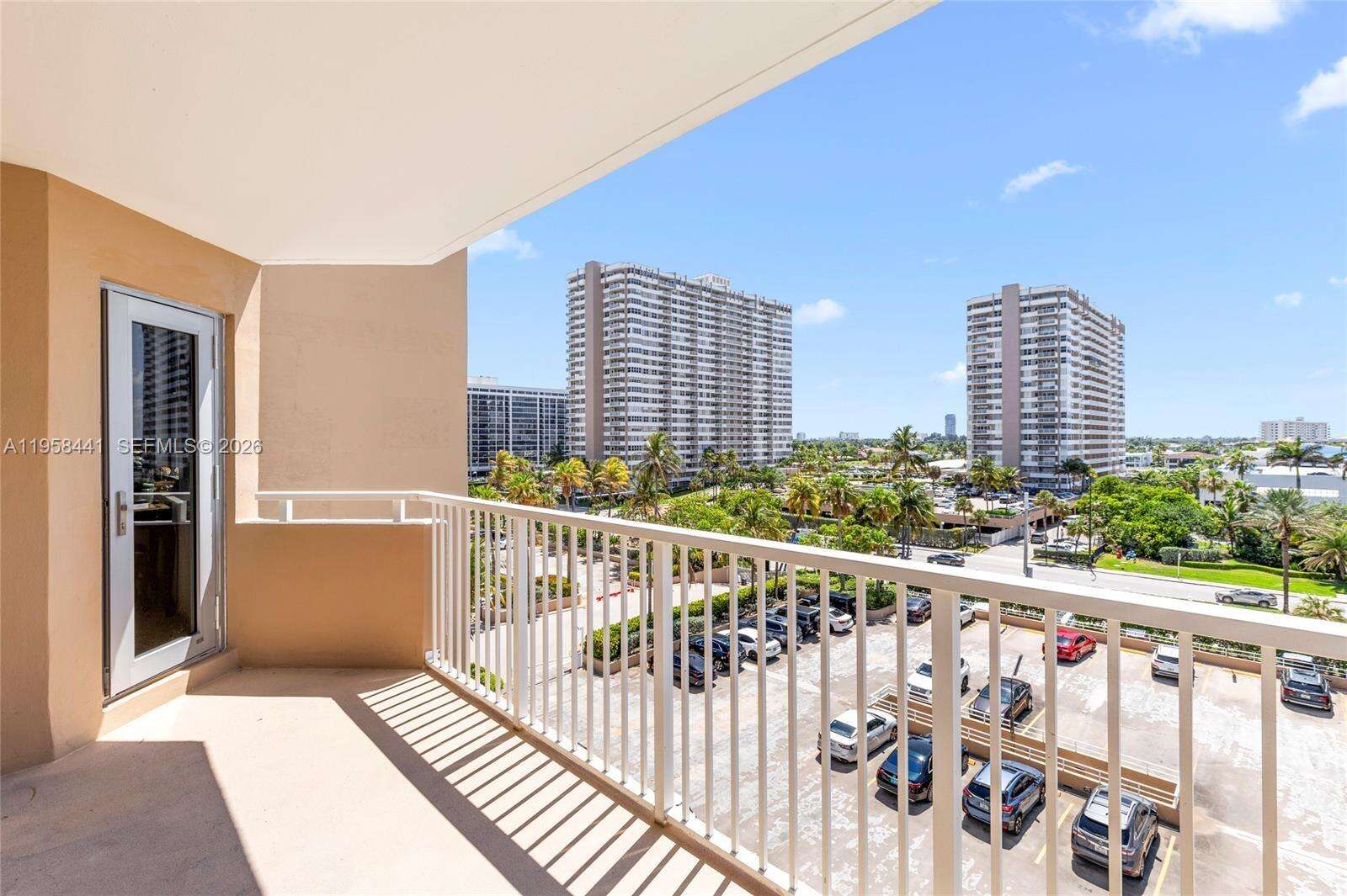 The Hemispheres at 1950 S Ocean Dr, Hallandale Beach, FL 33009 - For Sale photo 17